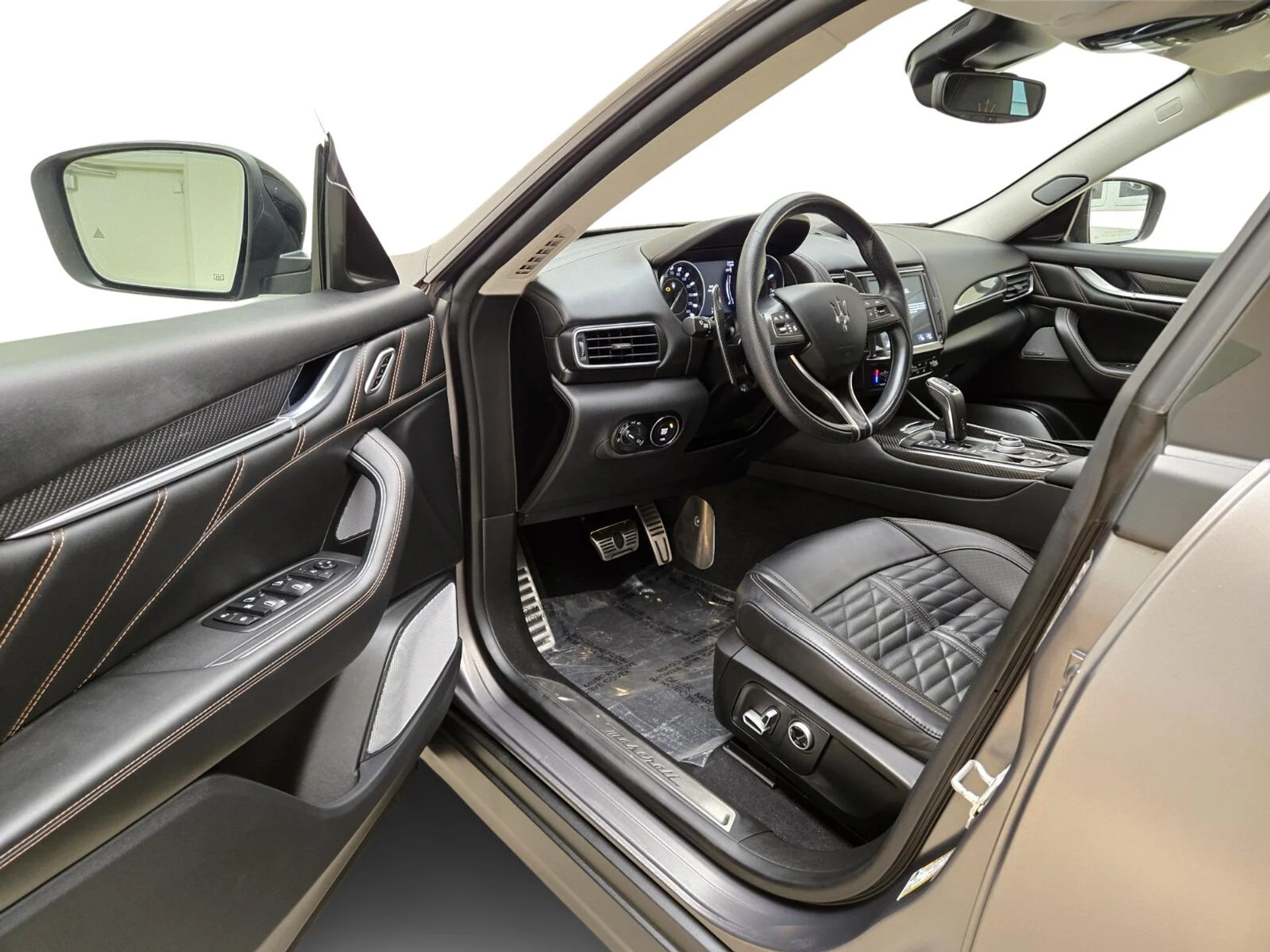 mph014_2642496746_Used_2021_Maserati_Levante_S_Gran_Sport_1763713717_9b60b8e18f