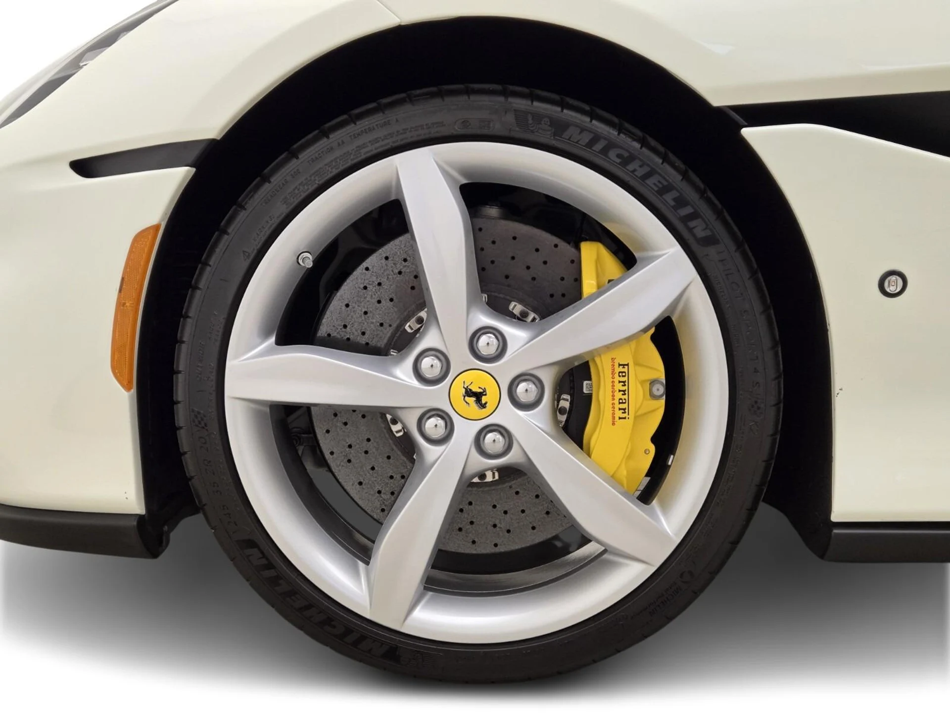 mph014_2644673638_Used_2023_Ferrari_Portofino_1757488880_c0957c40f9