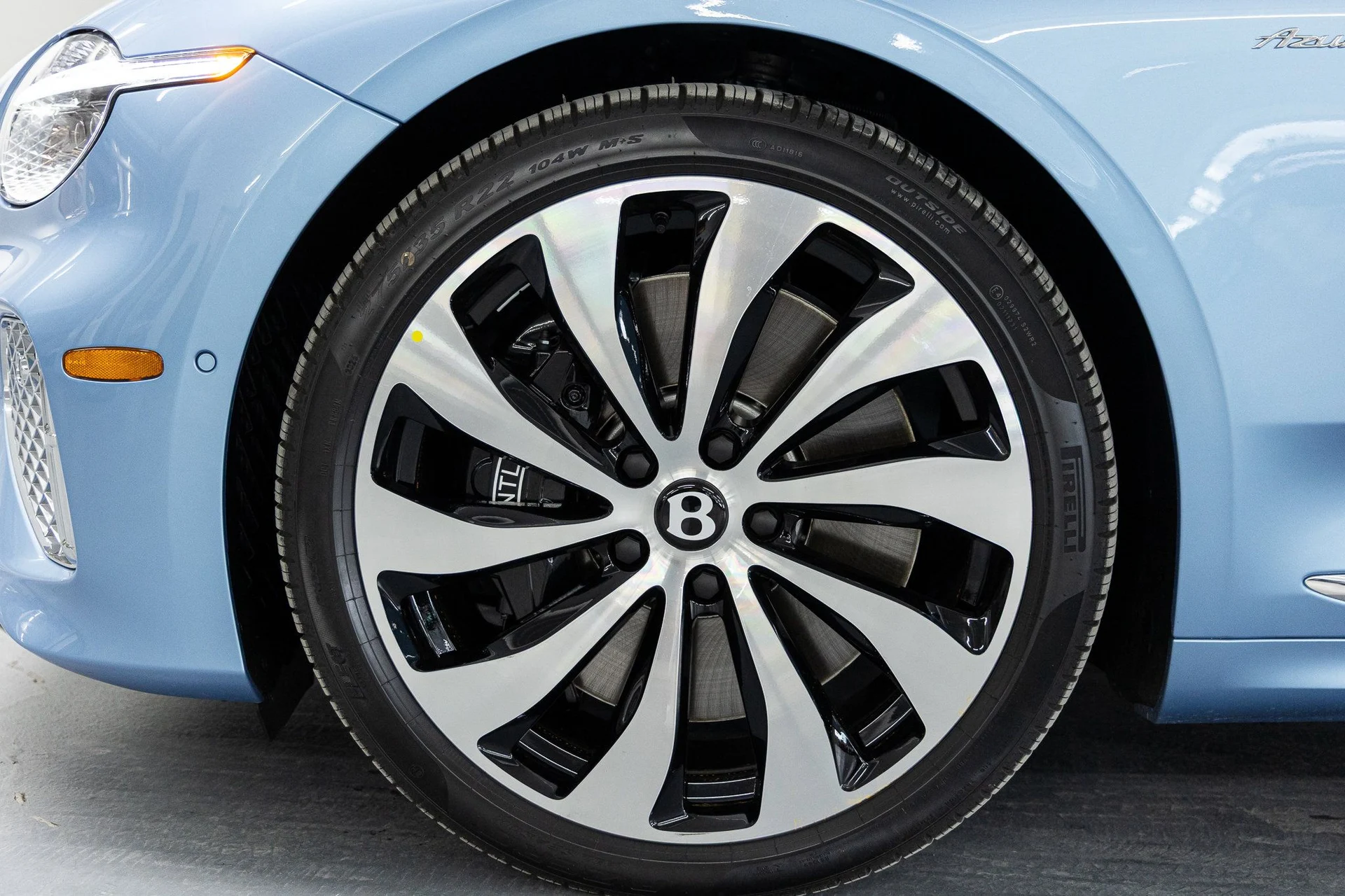 mph014_2649160354_b1113bced7e09a2c1f5cc26e5ccb146bx_5288a67163