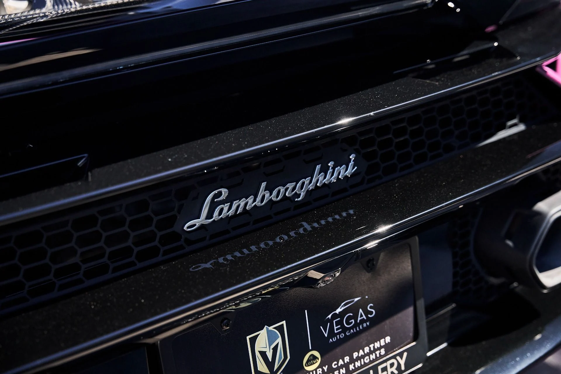 mph014_2649347167_Used_2023_Lamborghini_Huracan_Tecnica_Base_1781137486_ec72b0b07b