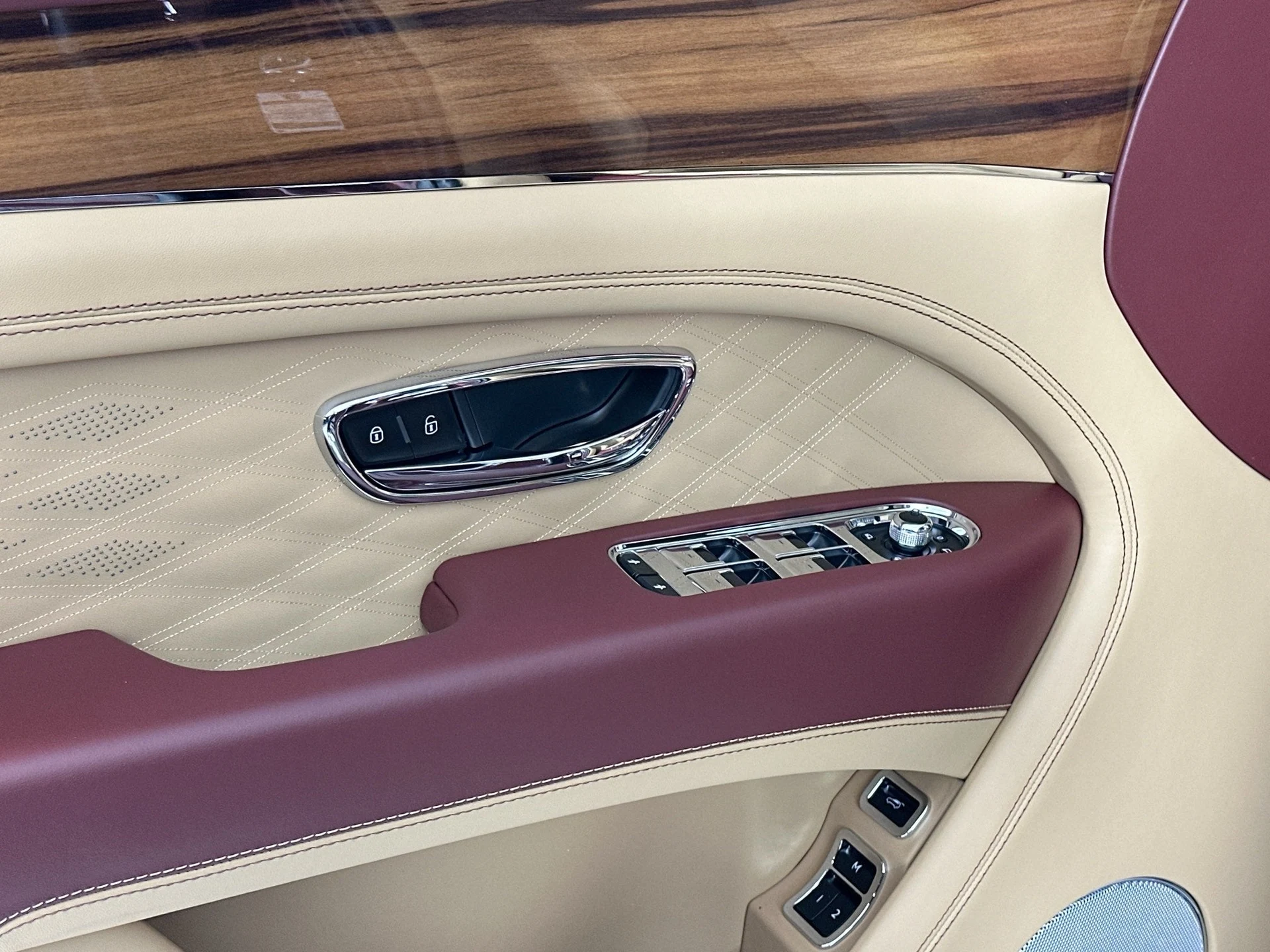 mph014_2650114567_15_c891198520