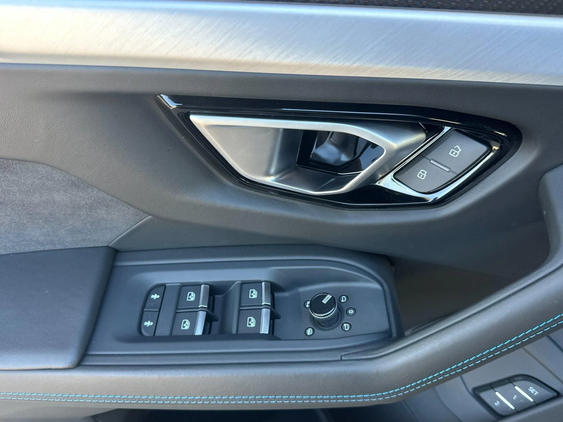 mph014_2655024638_Used_2020_Lamborghini_Urus_1790909290_d455a5f689