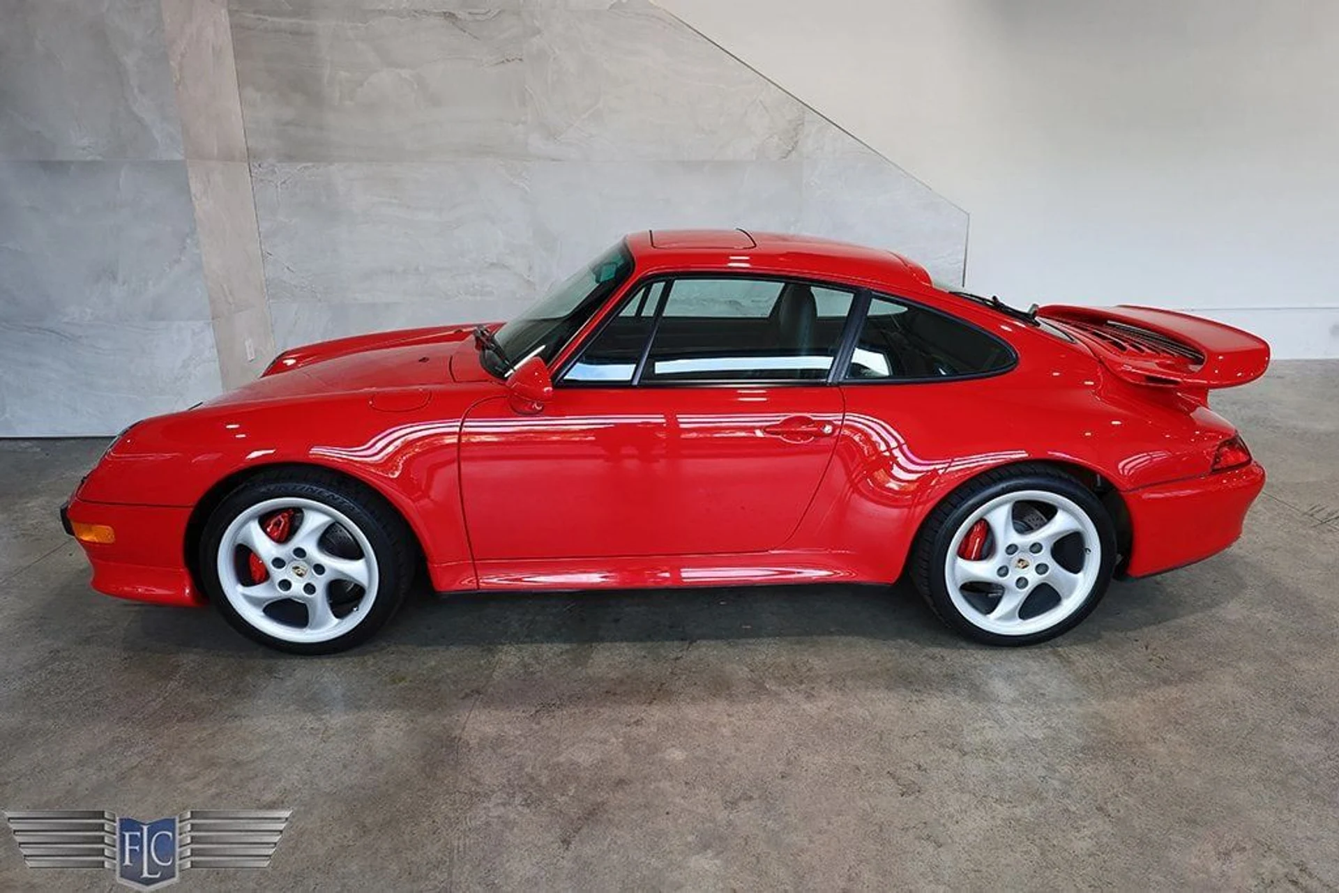 mph014_2657936691_used_1998_porsche_911_carrera_4_2drcoupecarrera4s_9689_22929030_15_1024_038e721629