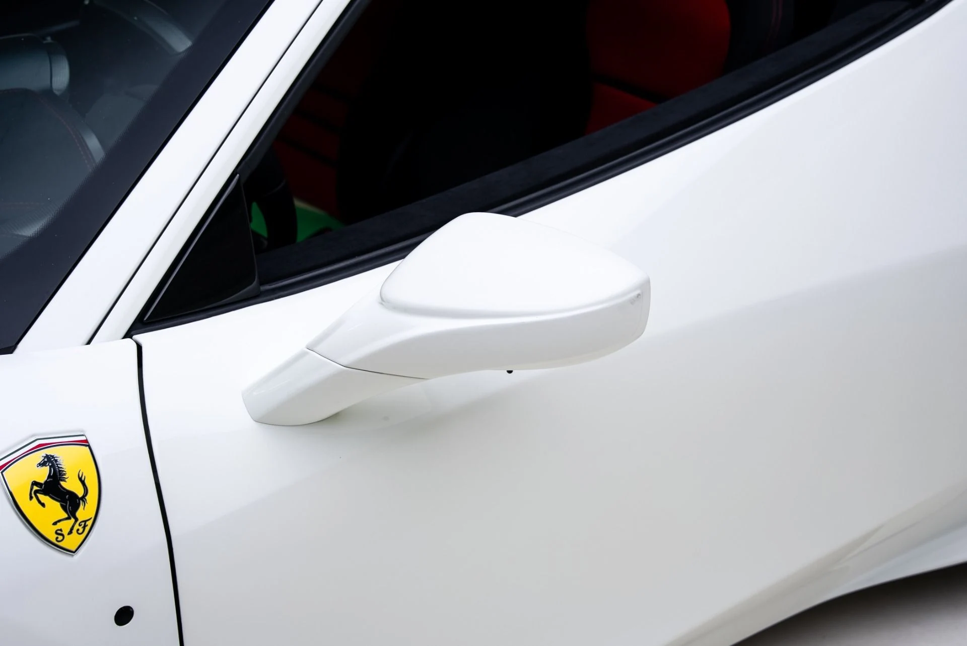 mph014_2672785_Used_2015_Ferrari_458_Speciale_1770668463_c53c443589