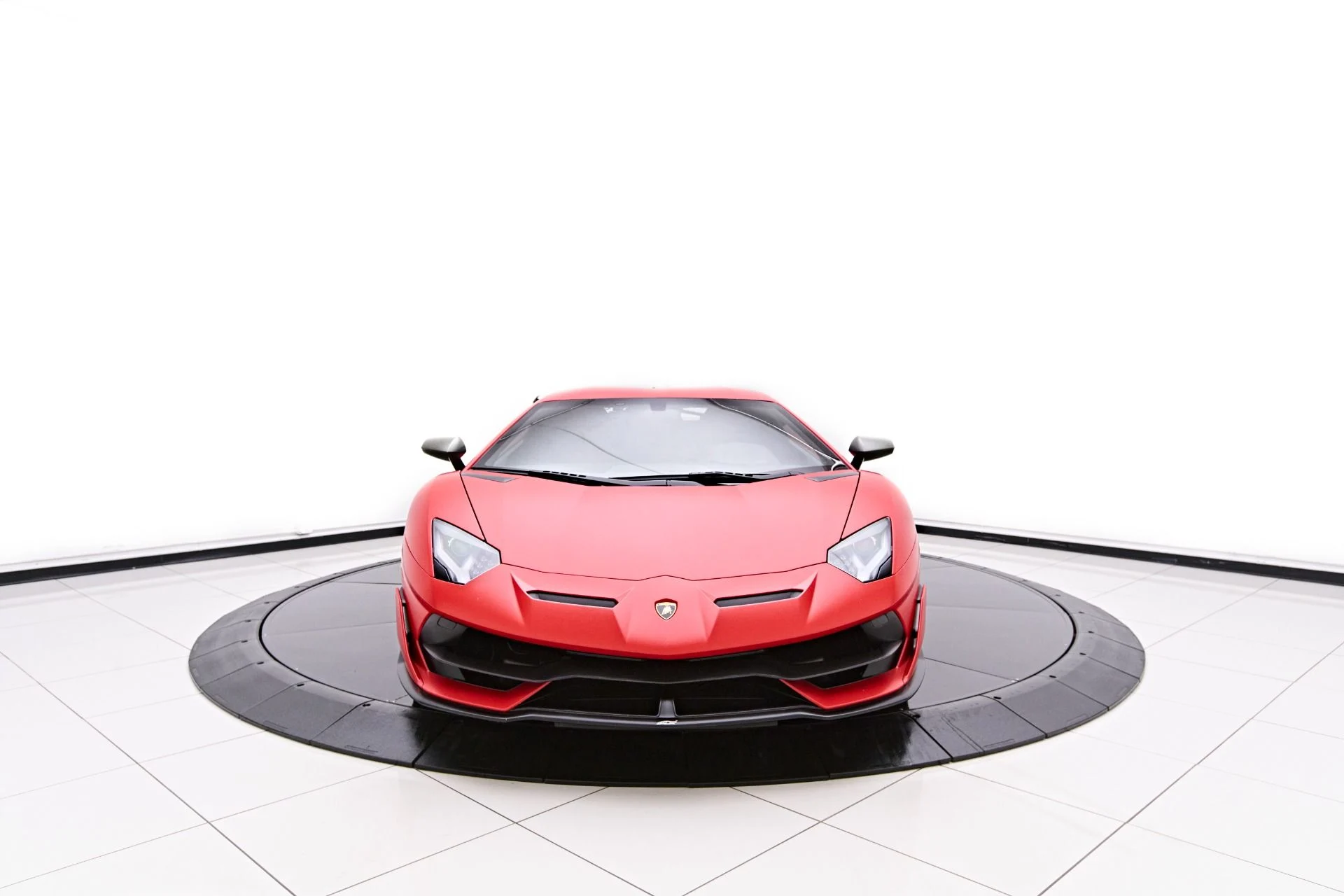mph014_2673582553_Used_2019_Lamborghini_Aventador_SVJ_Base_1660667507_e18ed72ad2