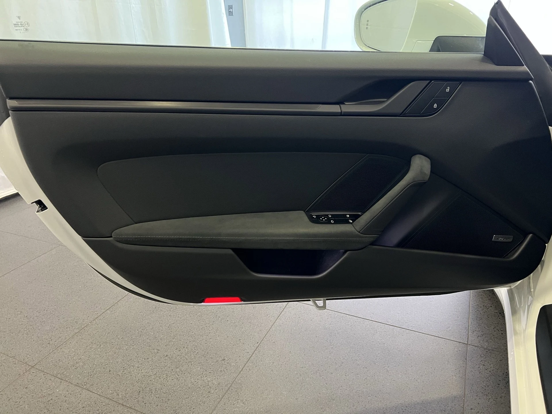 mph014_2674416478_b941a43c9f197d52253385993b4ce827x_5cc40c805e