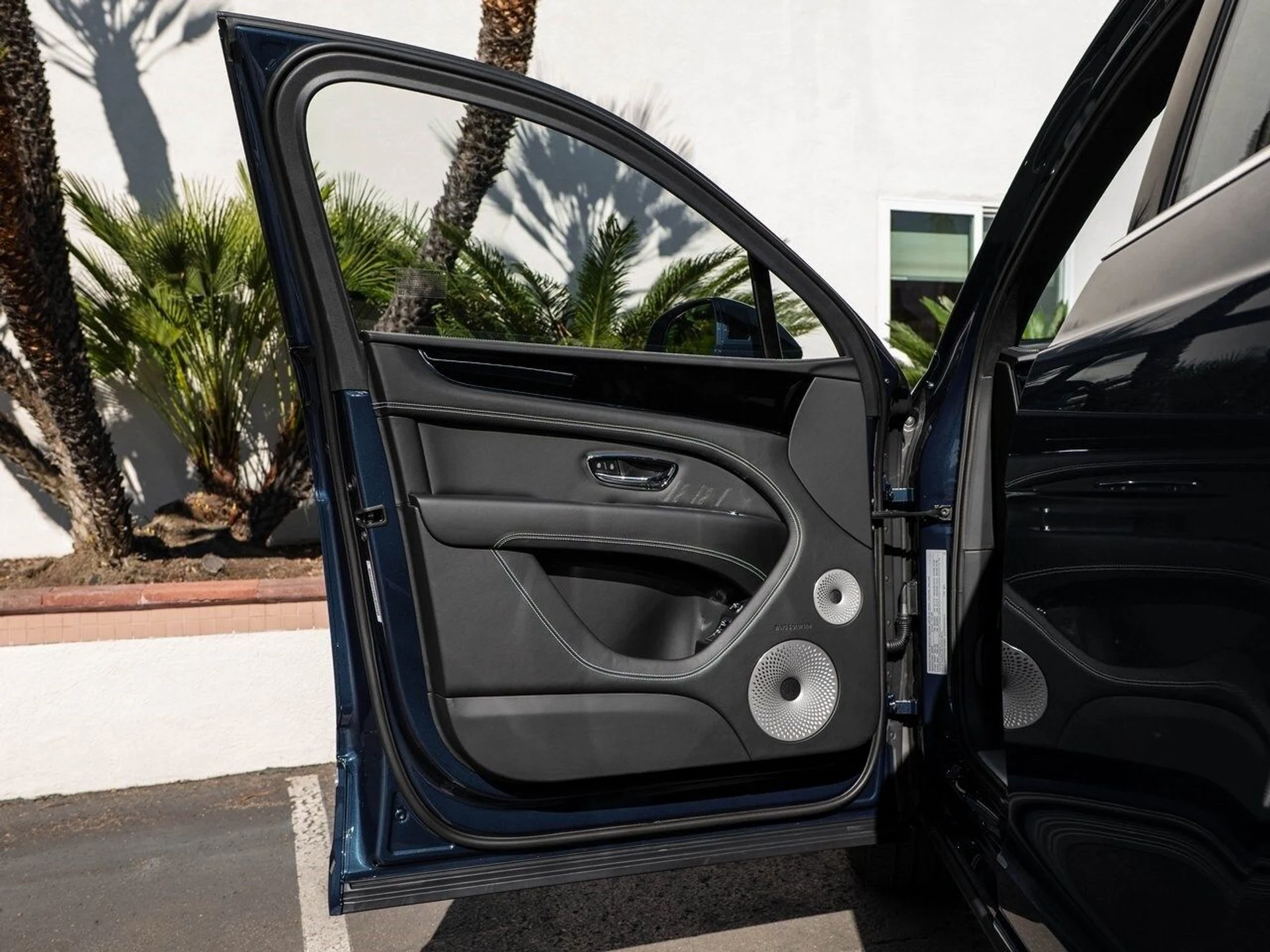 mph014_2680985624_03f79c79d4d93b3d79cf284a5814a814x_73ddeefd7b