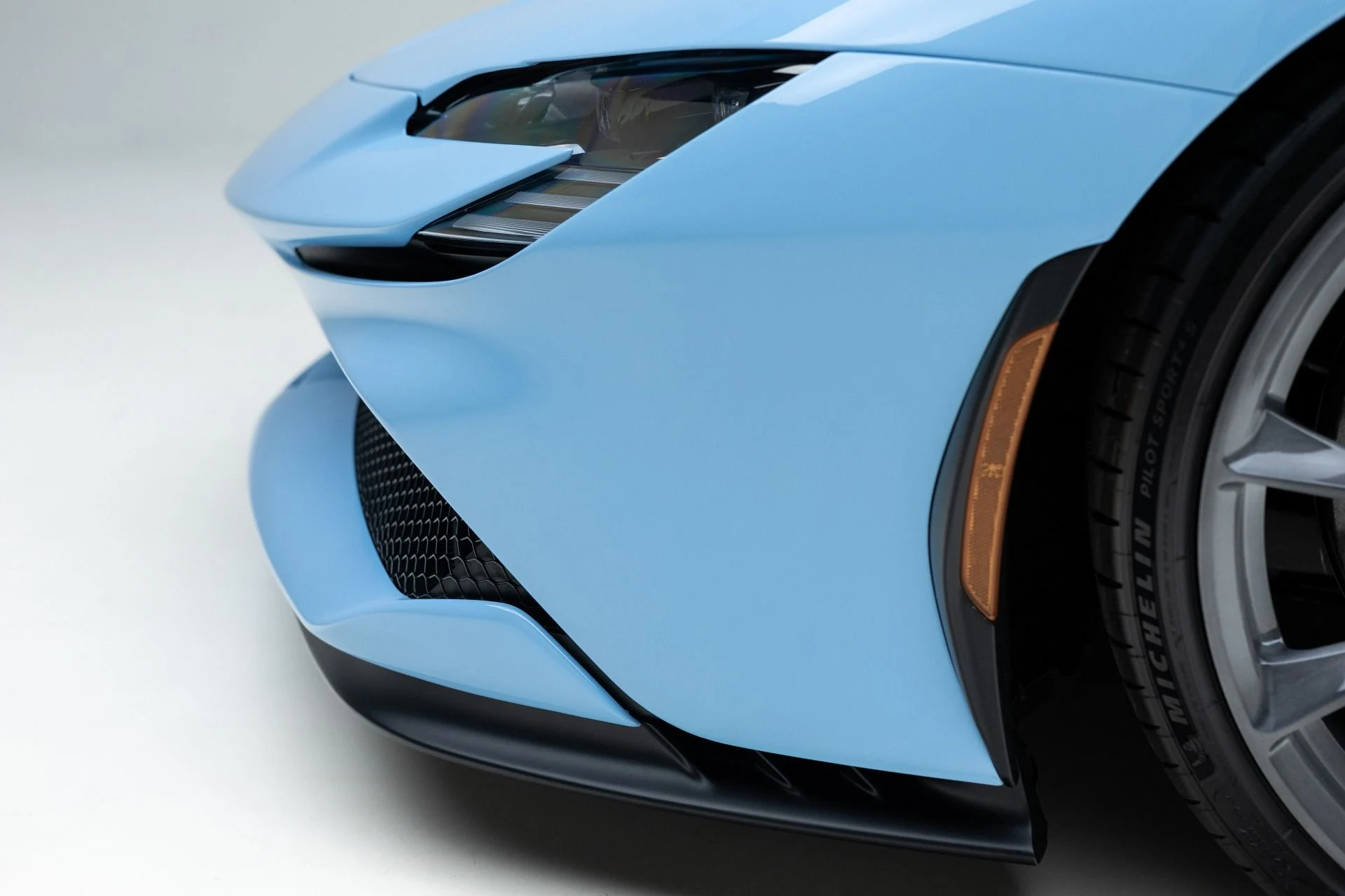 mph014_2684667833_13031_p15_l_fff7231f6e