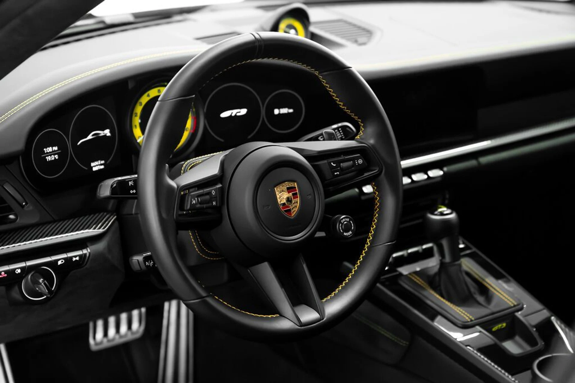 mph014_2689748195_porsche_911_2024_jpg_v_1754355020_add9a63aaf