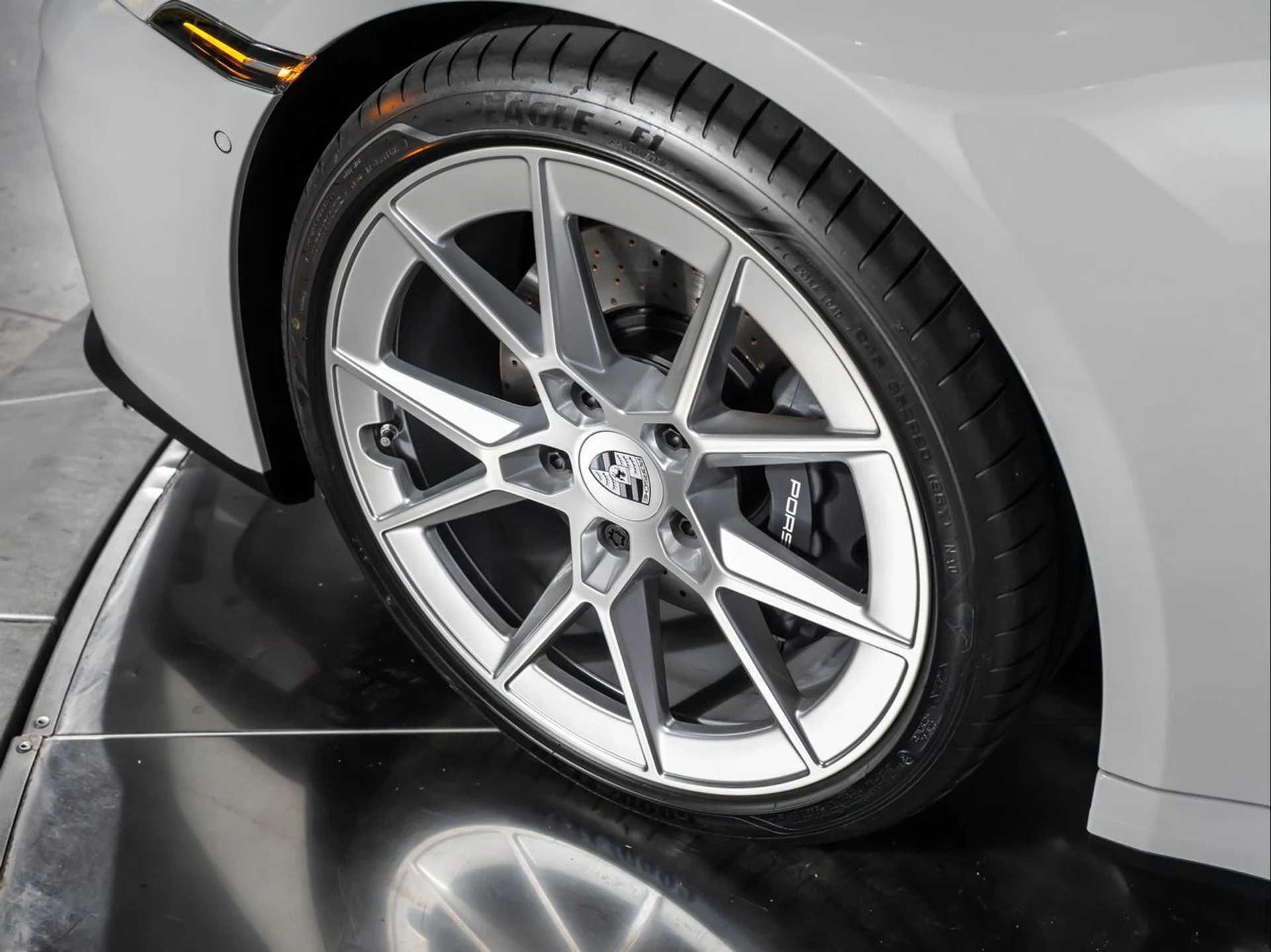 mph014_2692021637_af9fcbe0dd2b397d9157300edd6ccbdf_731bdb9674