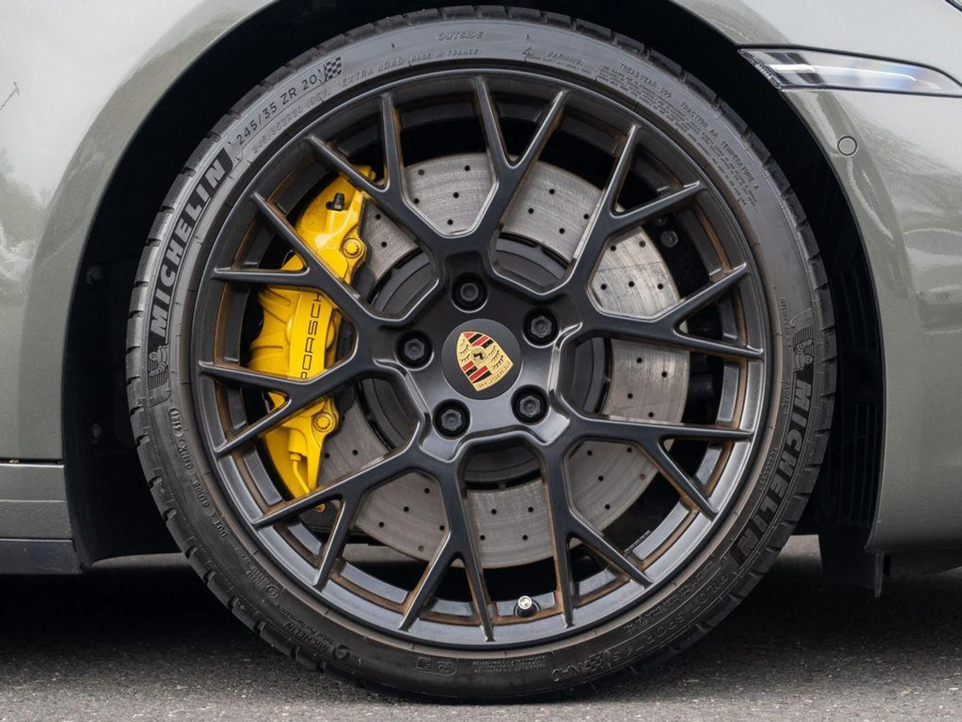 mph014_2693284697_WC_Mx_F3b_R5z_M_Mz_Eke_WQE_7_I_Se_Pq_RI_ea54154c27