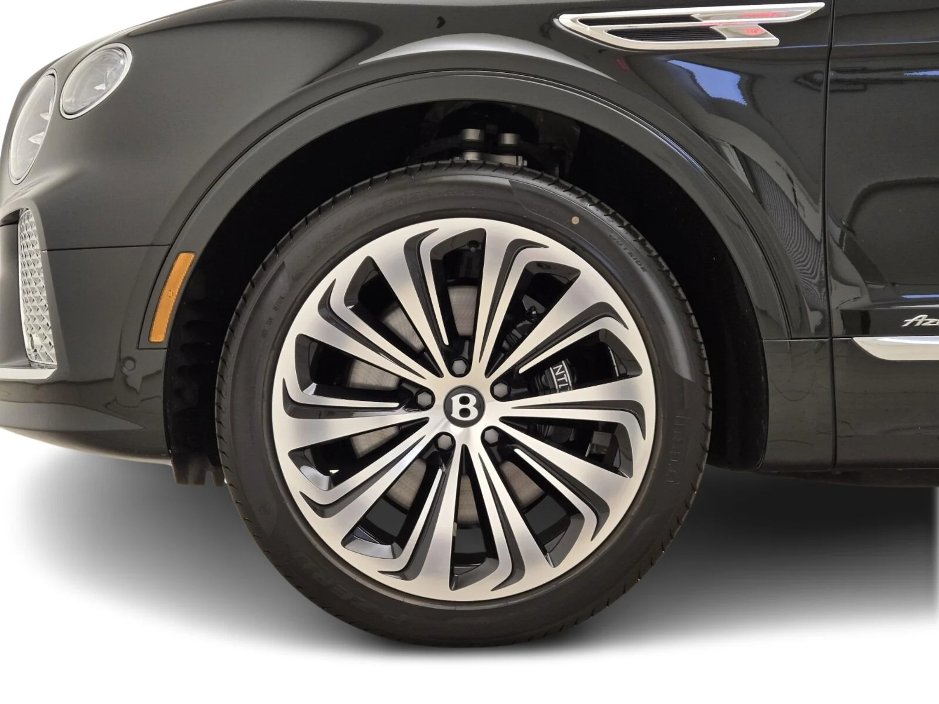 mph014_2695151093_Used_2024_Bentley_Bentayga_V8_1743763198_d6b7516da9