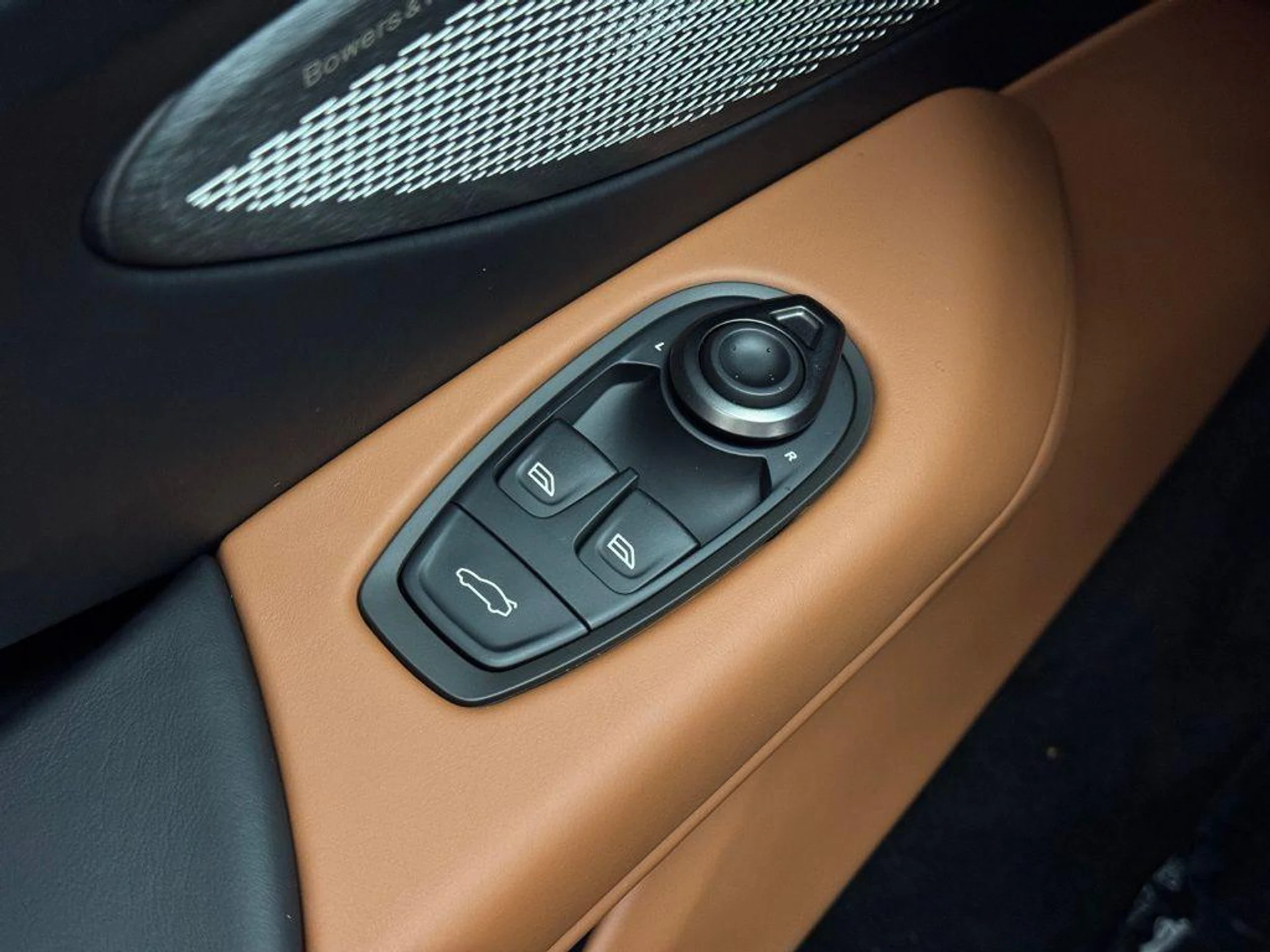 mph014_2701576242_q7y0_Su_Nnl_Qa_Y_Aw_Kpgm_N_Xx_E_Qj_Kq_E_3f17931d55