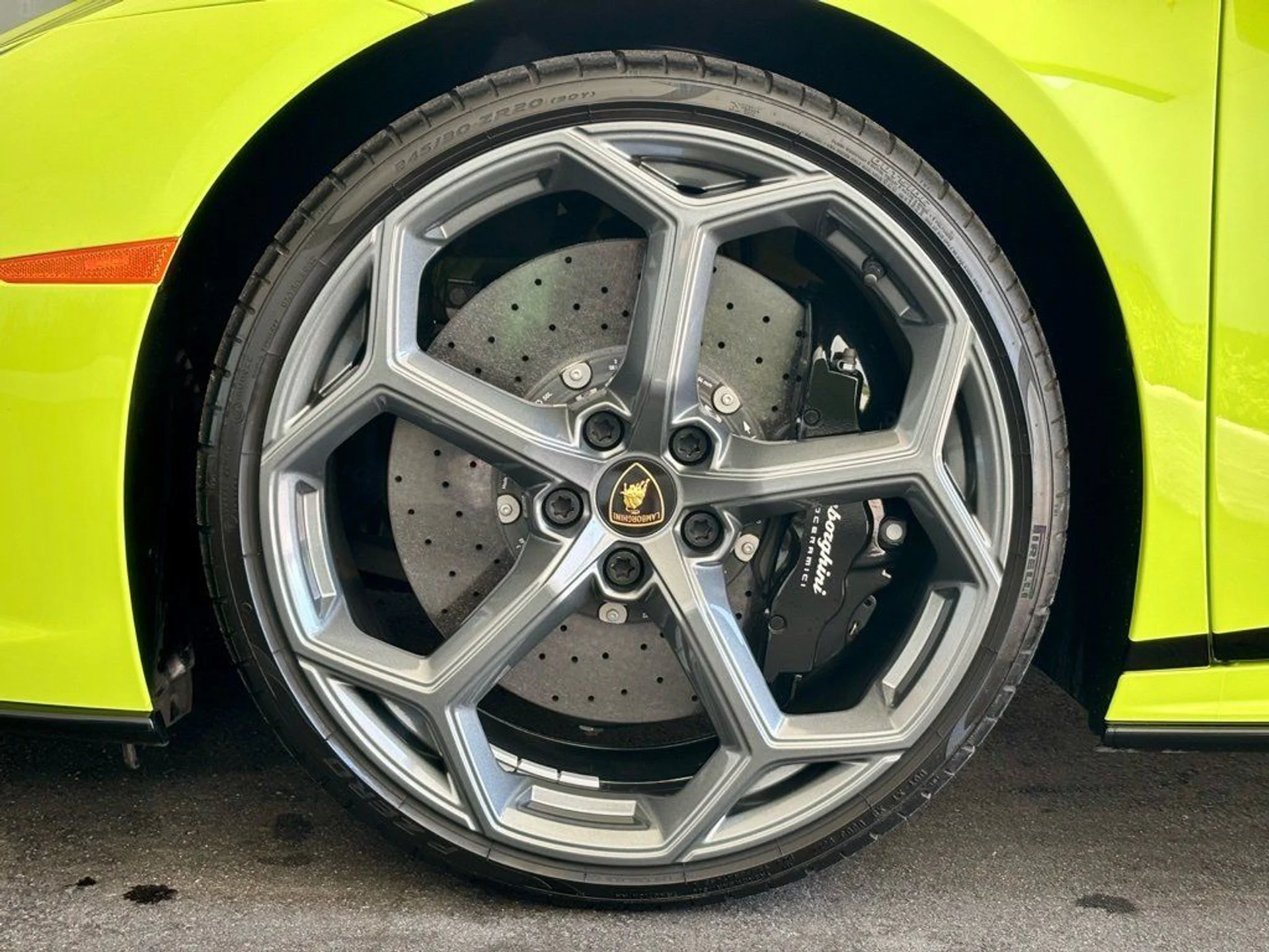 mph014_271718367_6bbbd60653624819751312a8136ef95c_f006424210