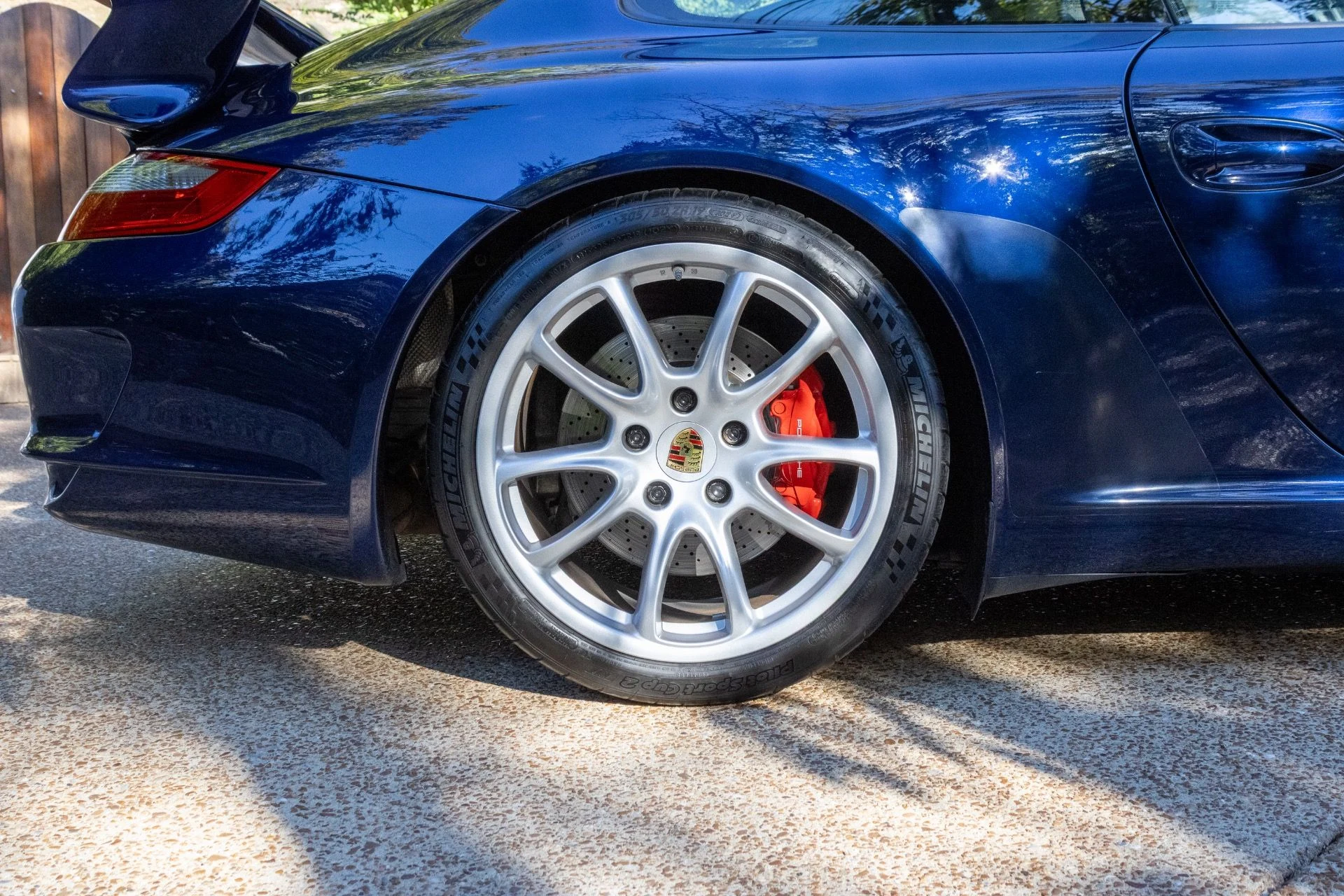 mph014_2728072926_Used_2007_Porsche_911_GT_3_1791996870_17595a516f