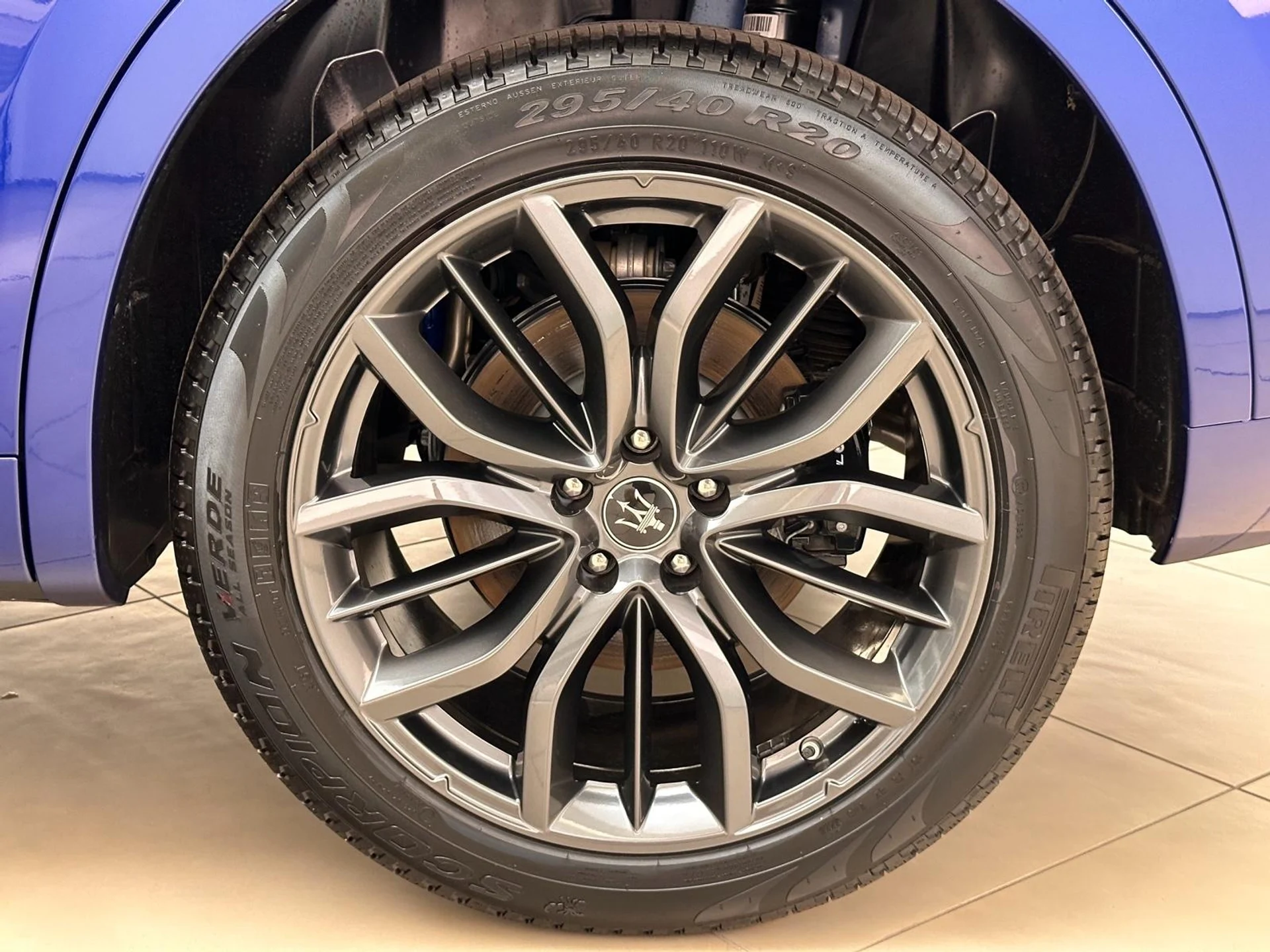 mph014_273168730_New_2024_Maserati_Levante_GT_1753160750_7da19ffba8