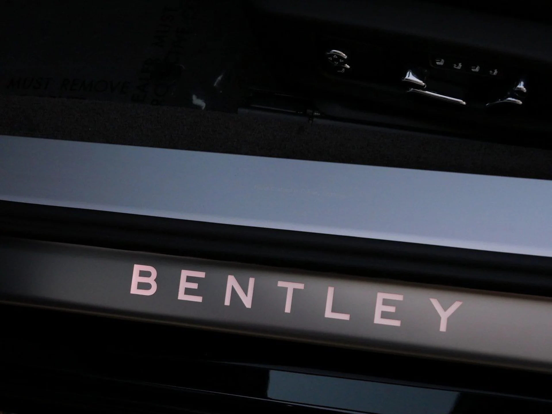 mph014_2732273047_c9d4ce29b75d3ecda260754349b0ea42x_9314191f1c