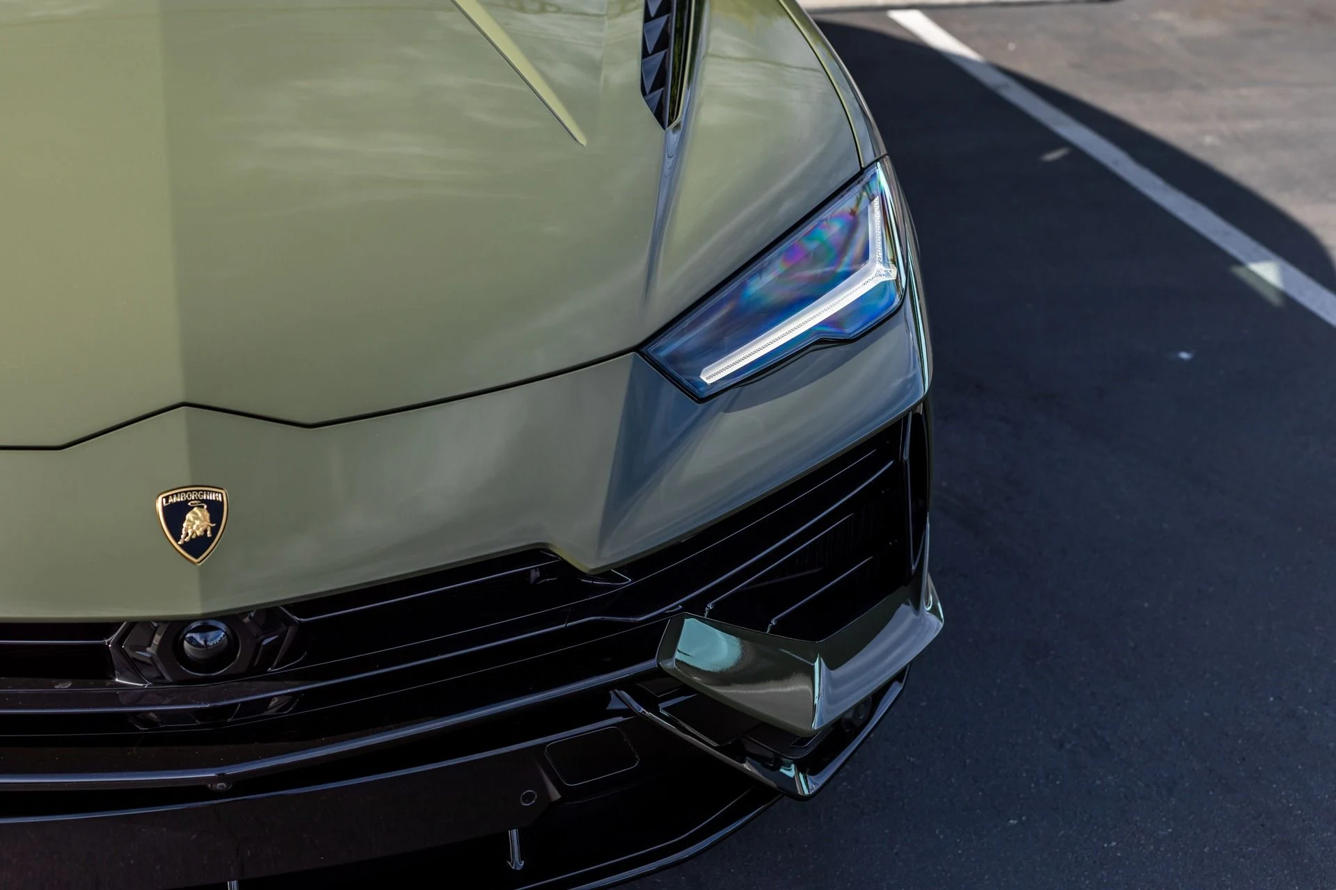 mph014_2732998550_Used_2023_Lamborghini_Urus_S_1764103574_1f26e91962