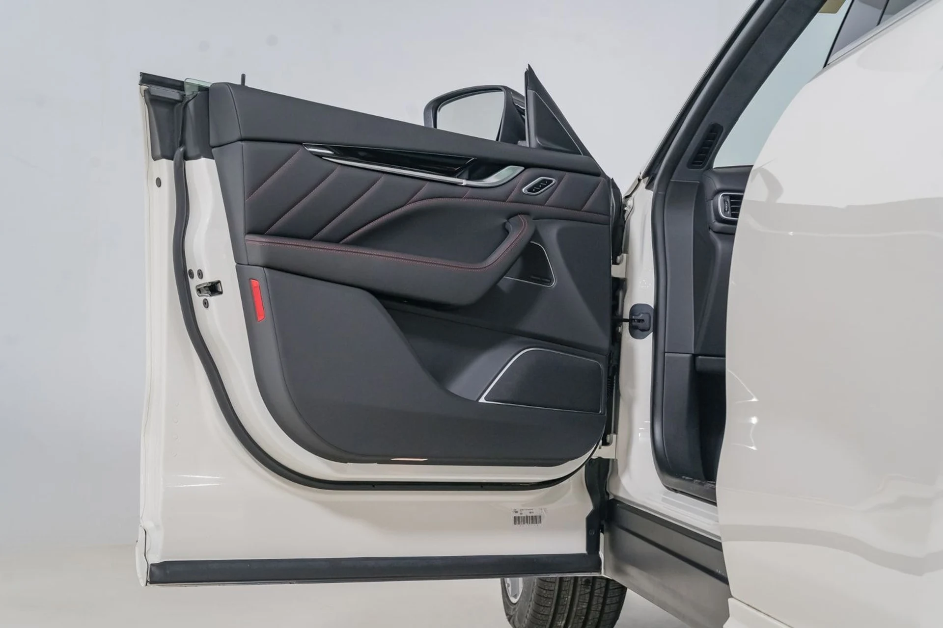 mph014_2745367203_b1b370d91eca4c44b6742caaada02b66_5326f1d15d