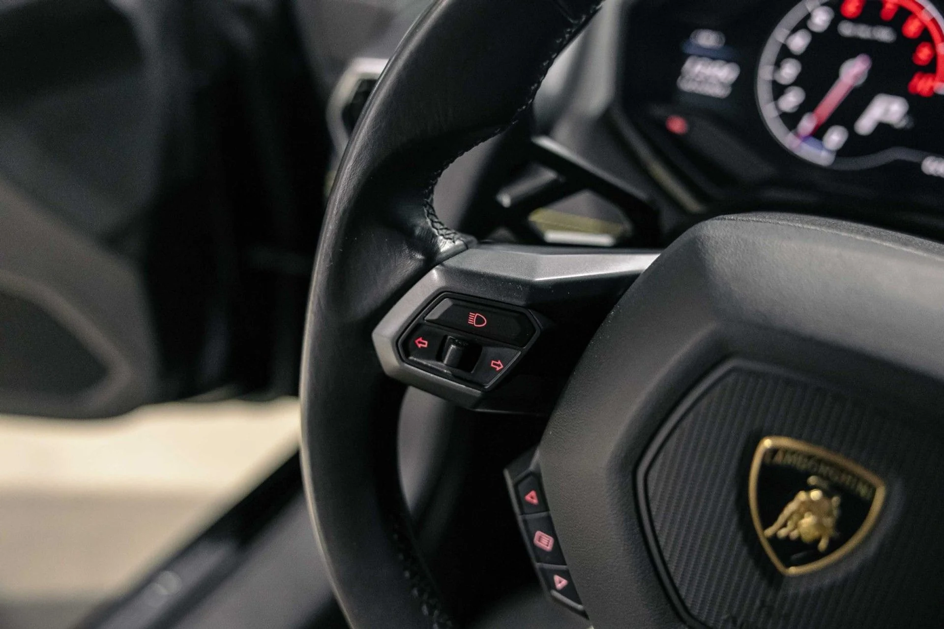 mph014_2762907601_q_A_a684087943