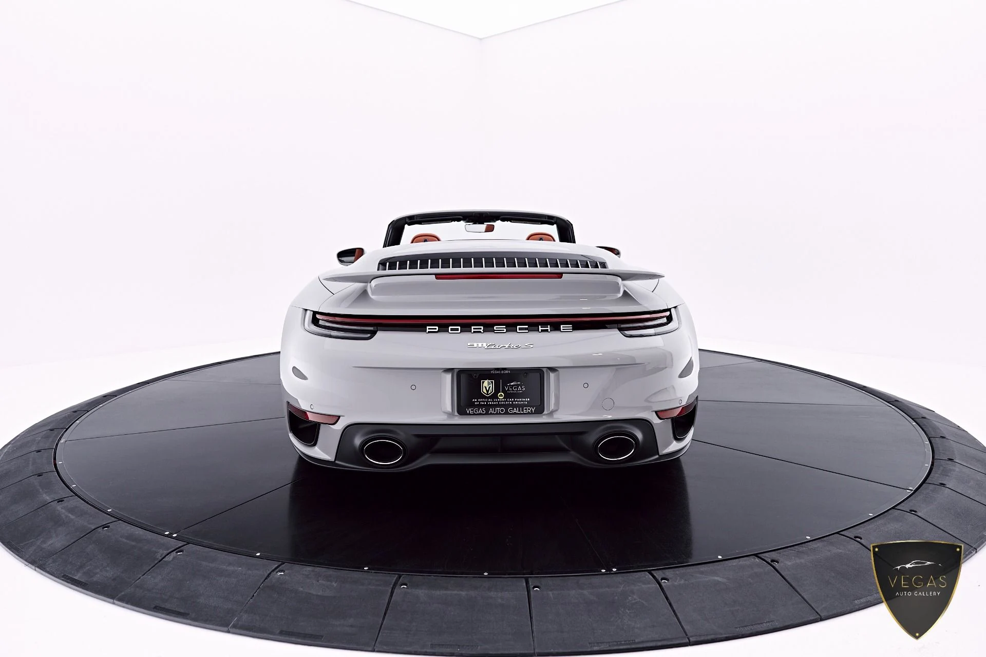 mph014_2763264966_Used_2024_Porsche_911_Turbo_S_1782351404_12590dff86