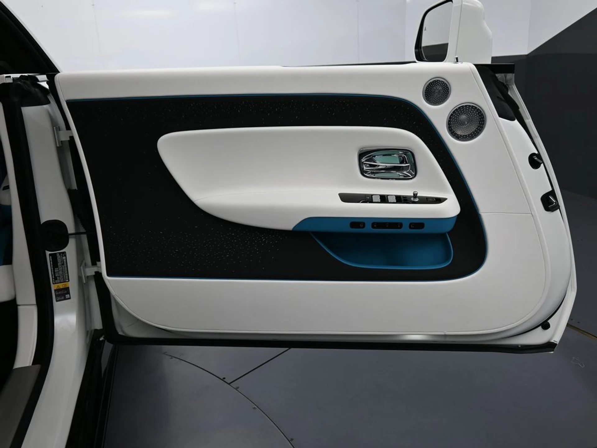 mph014_2764338539_79314552_2399_4d84_8e8f_8af08057085a_6ac754e936