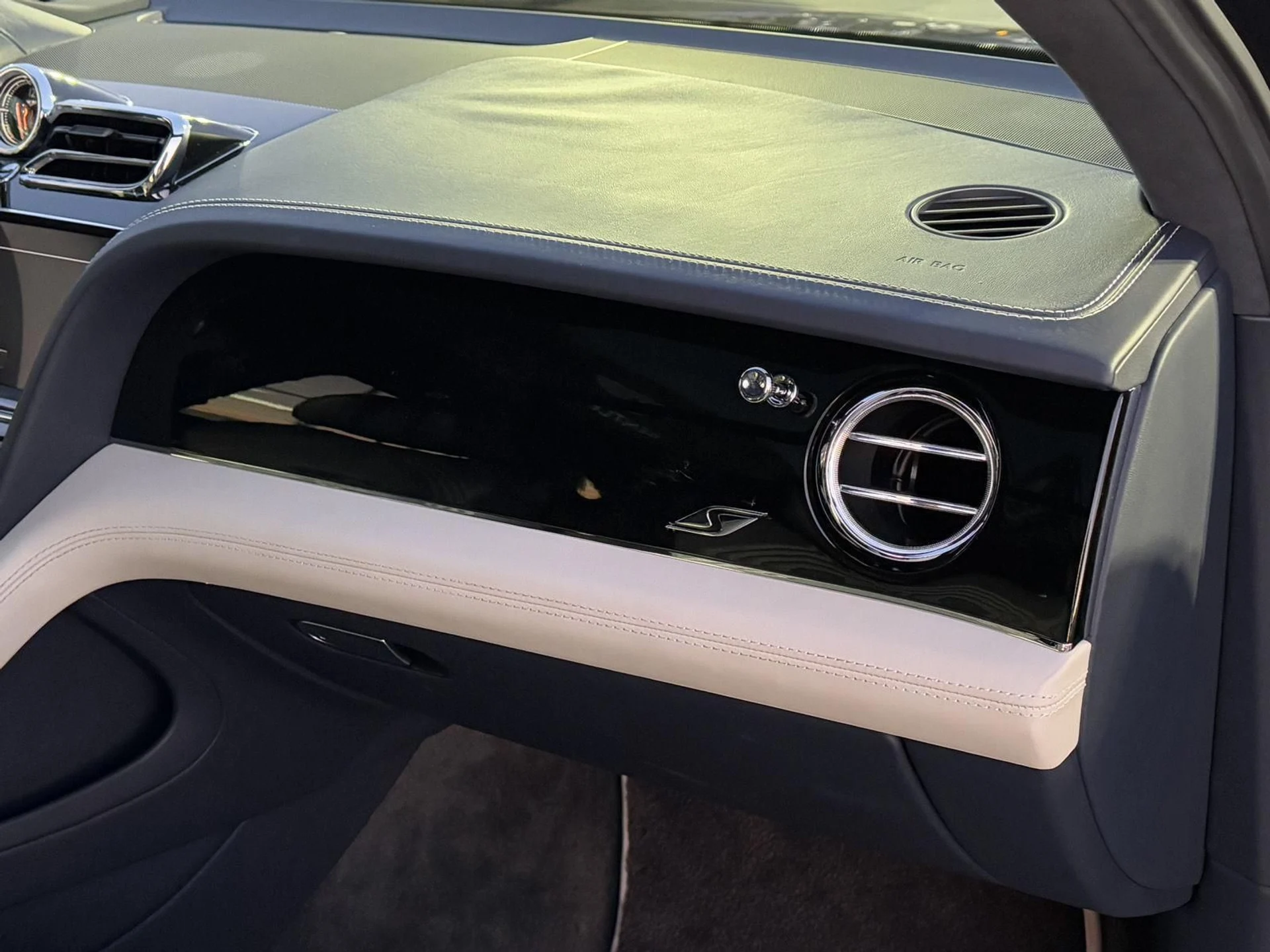 mph014_2764446583_6b24826caecde72bbc11ce15afc8bb91_c2e7f5f0fc