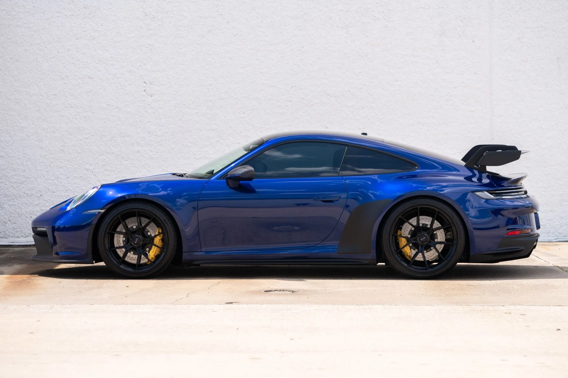 mph014_2769371423_Used_2022_Porsche_911_GT_3_1757712953_34e0afbddd