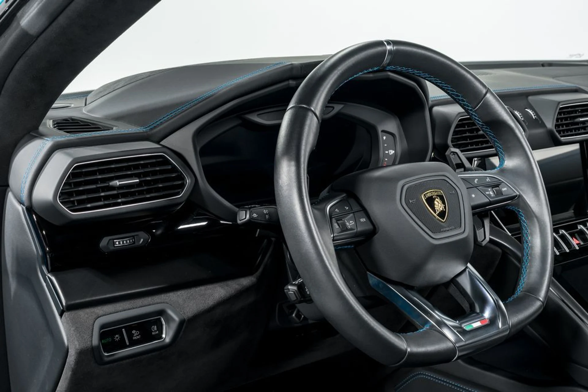 mph014_2771457379_8ecf45c4b1e9525c06859e9f1141df19x_83140fc8f2