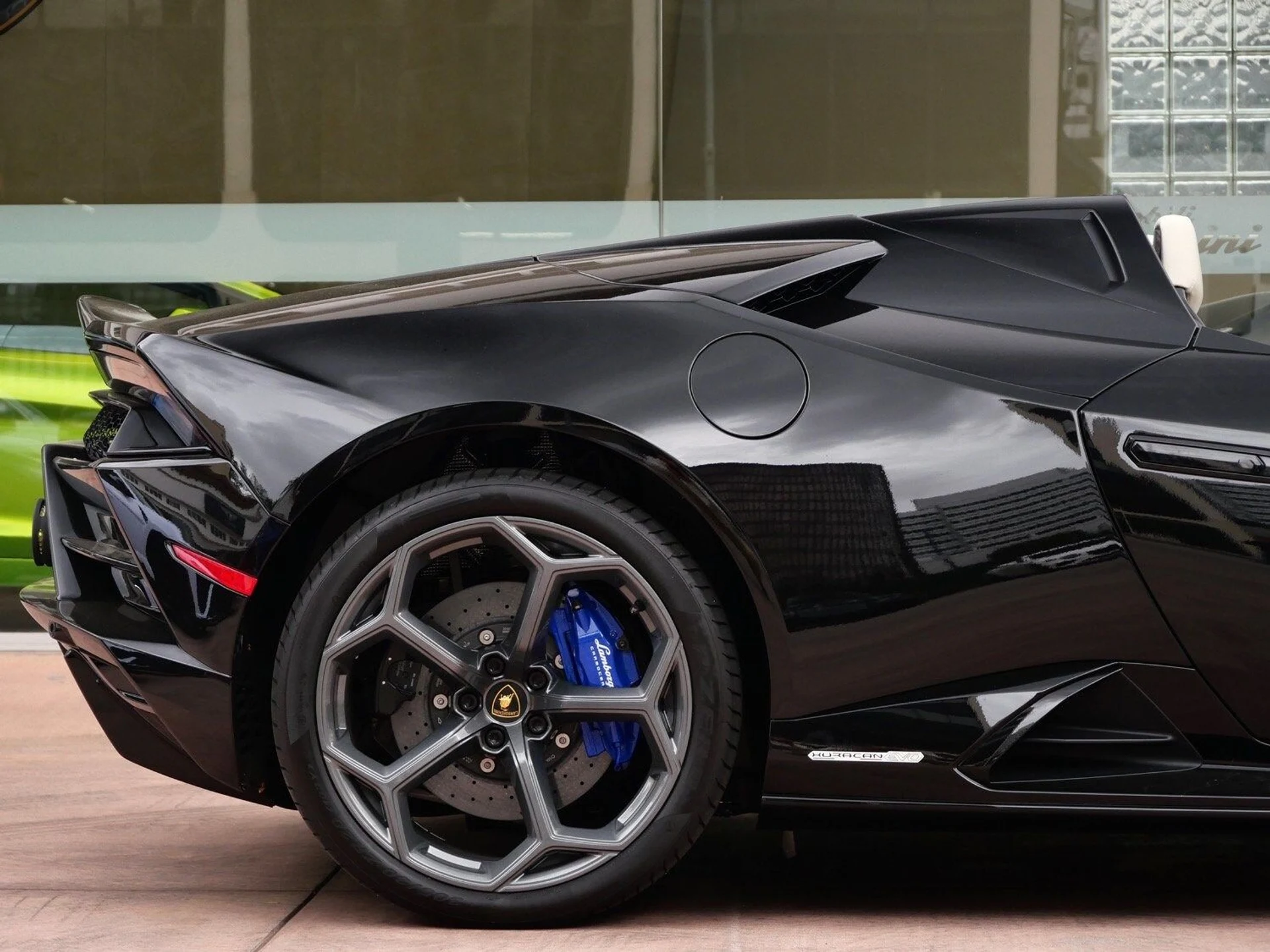 mph014_2772945367_ce1198085d083bf5411d5ed290468ed1x_b5e9c00935