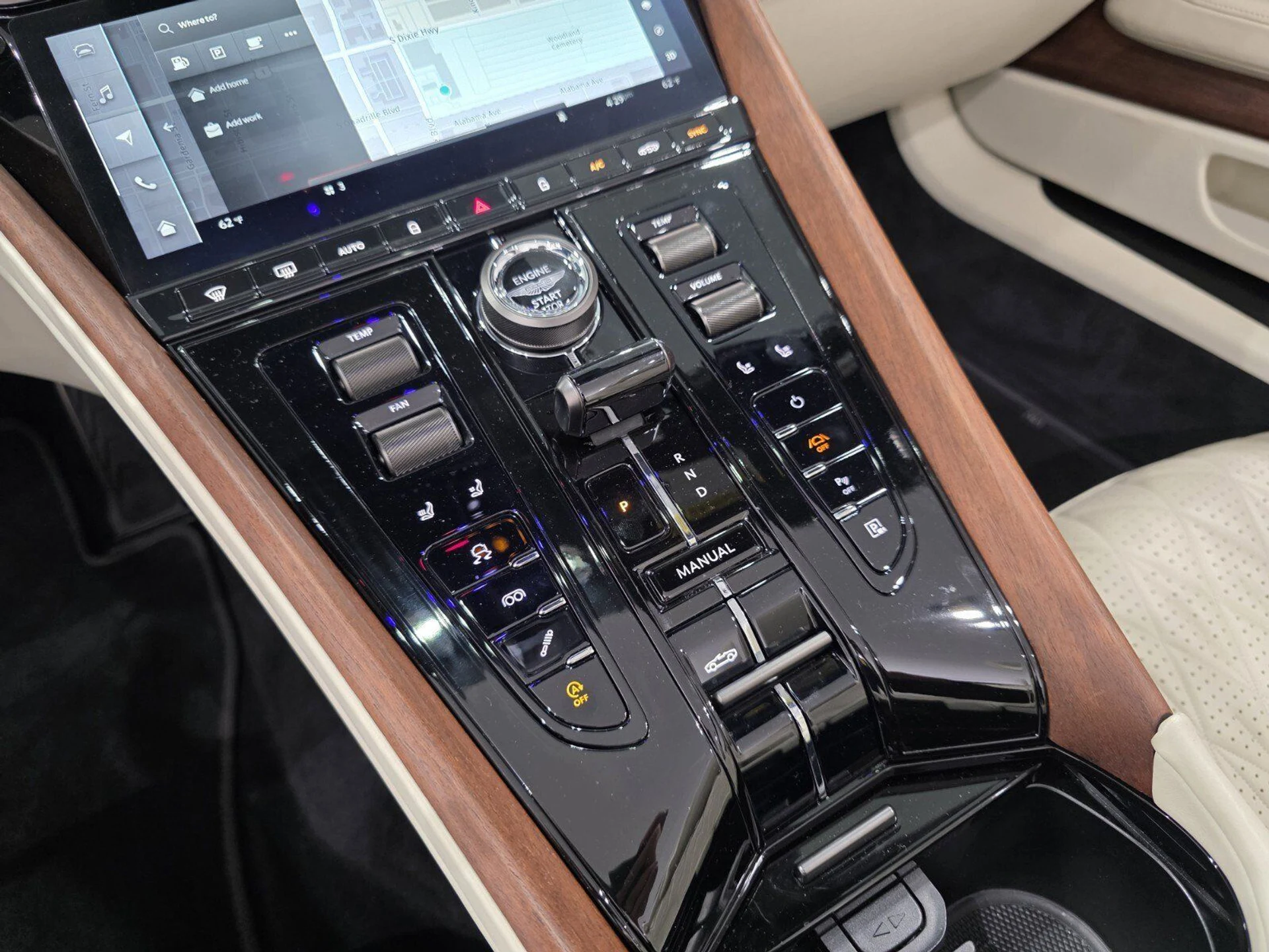 mph014_2775270943_2dca3acee4df2612317635495ce346ec_740660ec50