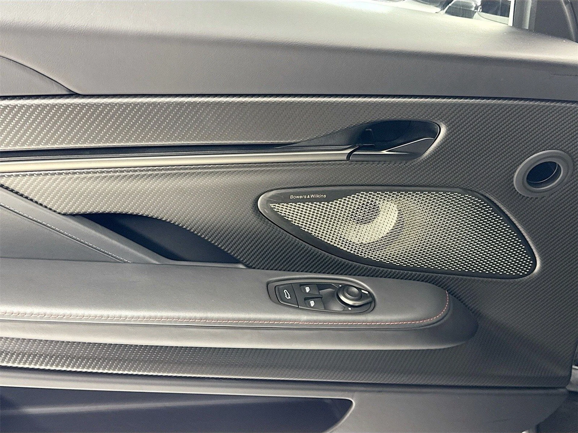 mph014_2778641053_6b388412861f24d341029b530765c6a9x_eff5ea7910