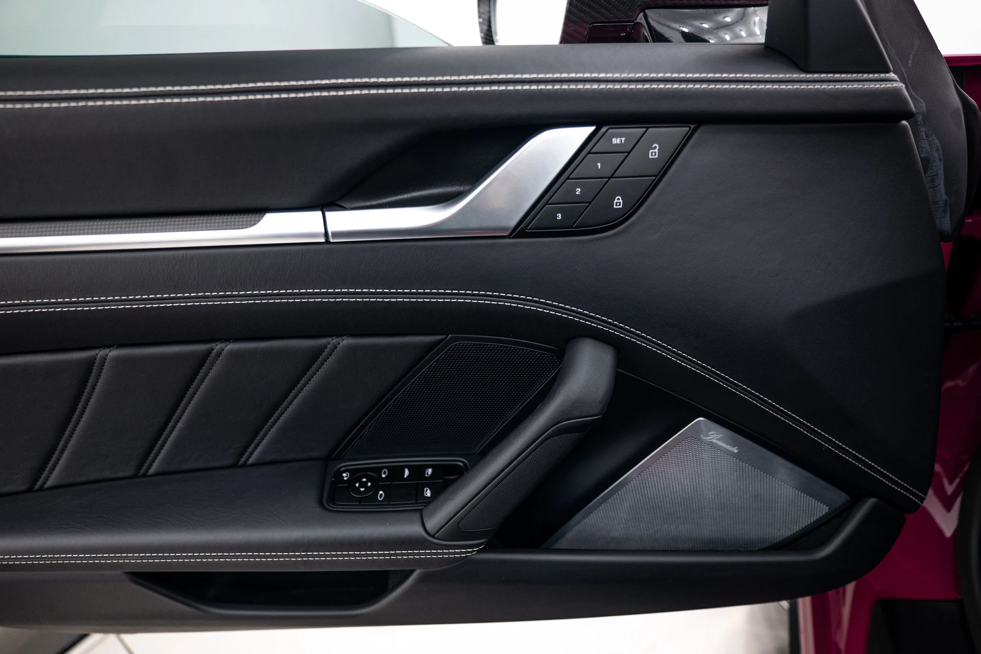 mph014_278009844_c674f2265c895c40d581692b48f64ccc_5d6a26c75f