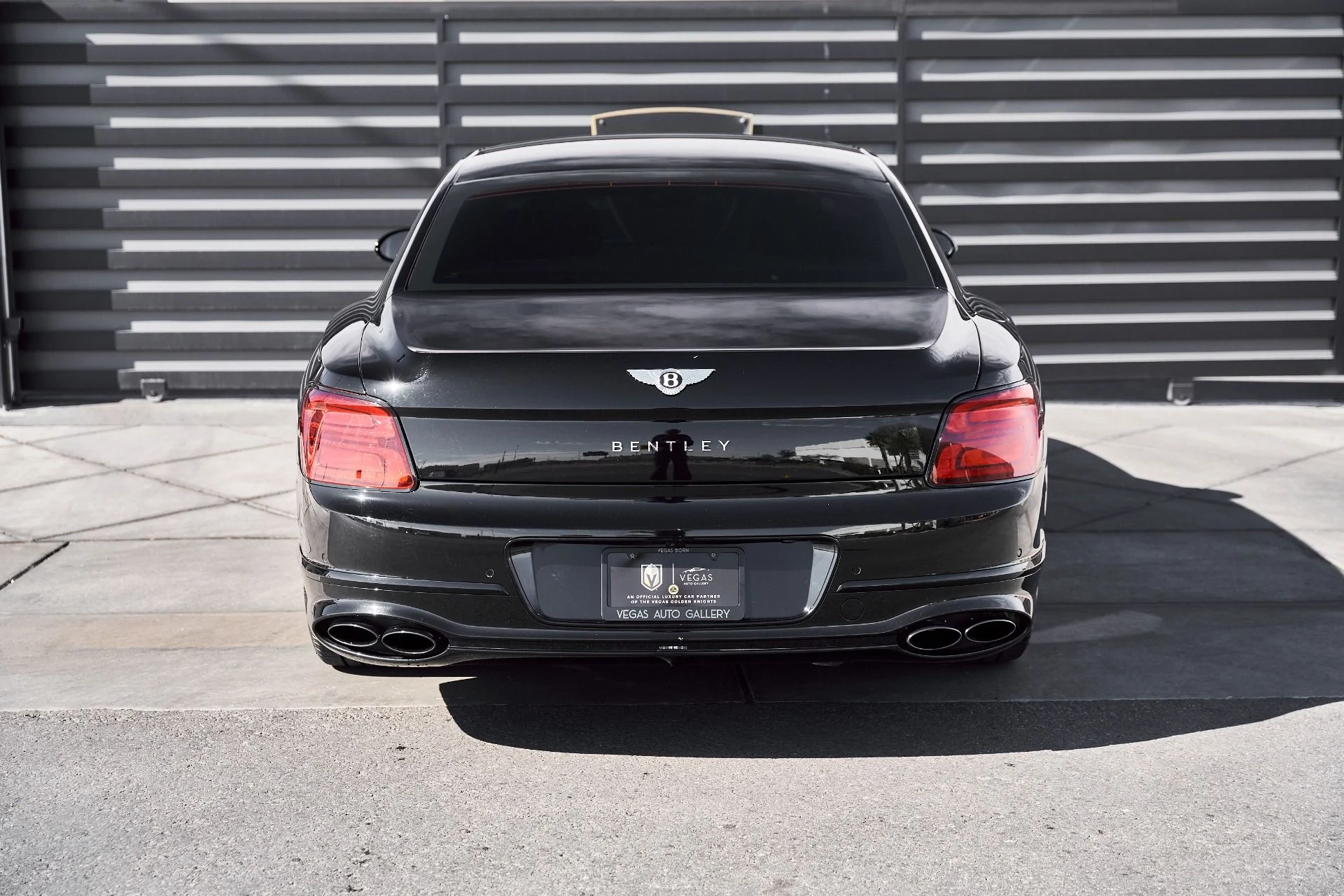 mph014_279575570_Used_2023_Bentley_Flying_Spur_S_1770950643_49d963a08c