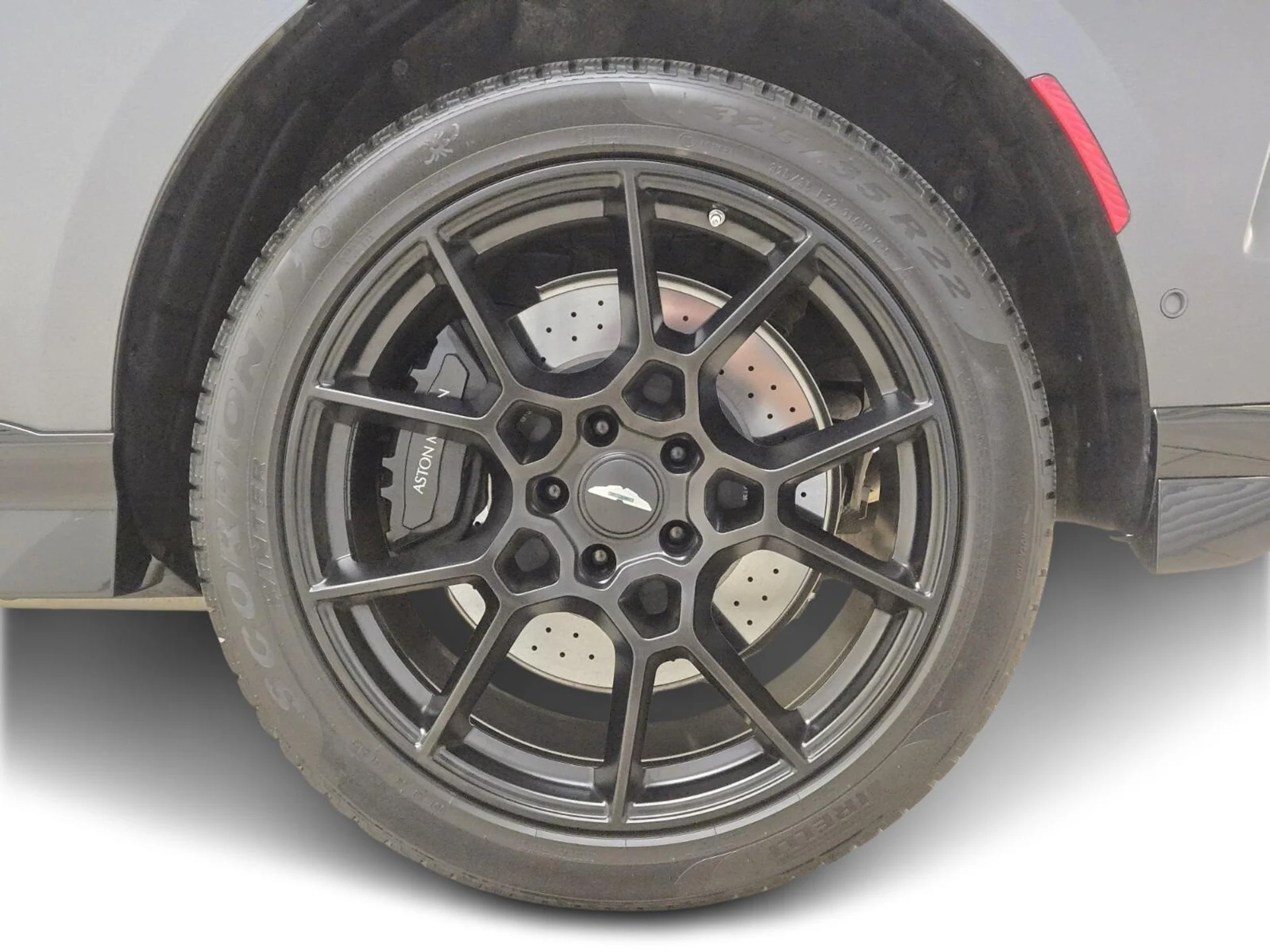 mph014_2804113982_Used_2023_Aston_Martin_DBX_707_1769582747_8c24a050a7