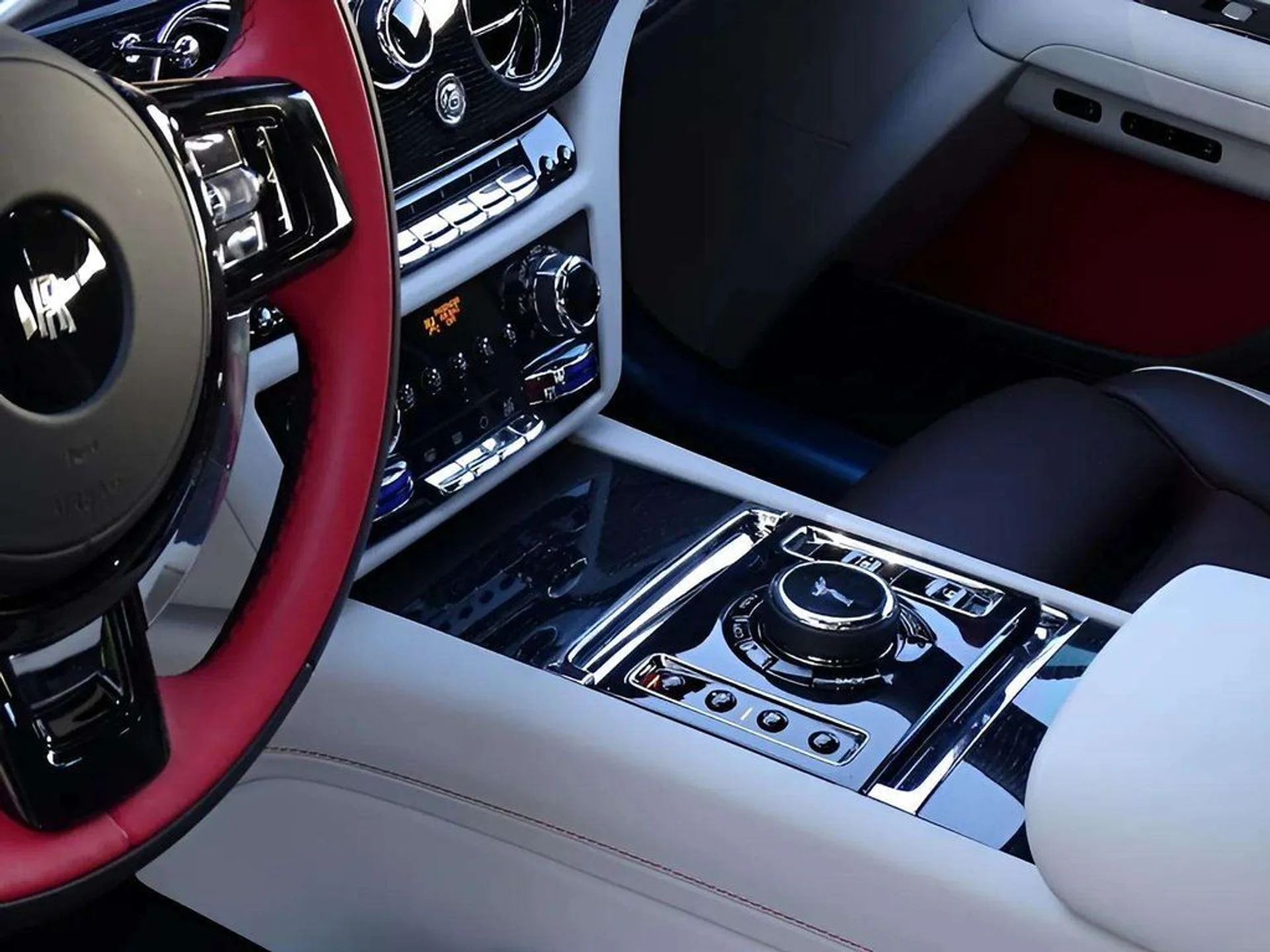 mph014_2810323284_257c96b911e86181dac232d3395cf509x_32f1d8bf1b