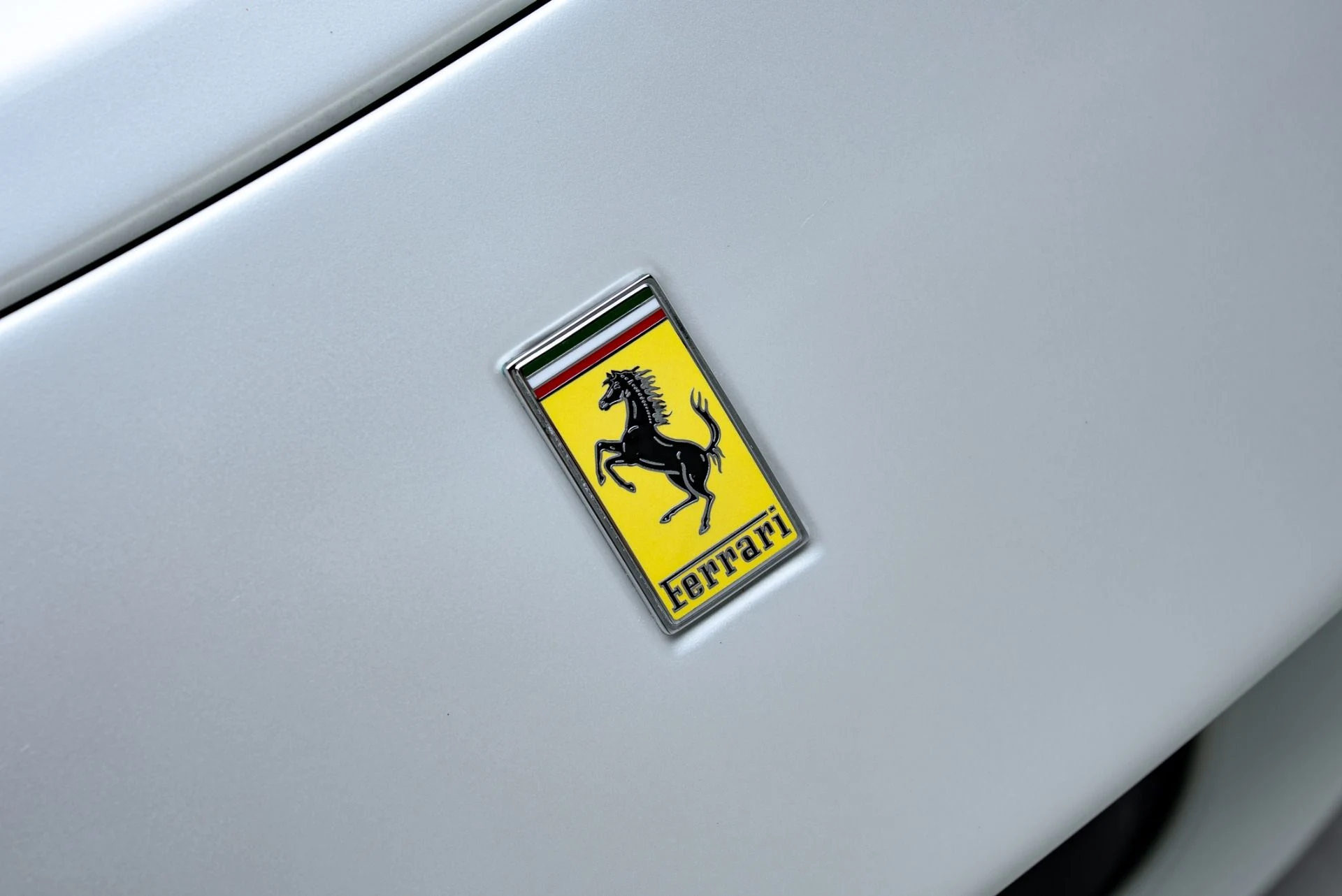 mph014_2822549445_Used_2024_Ferrari_SF_90_Spider_1777485078_7bbbfa8518