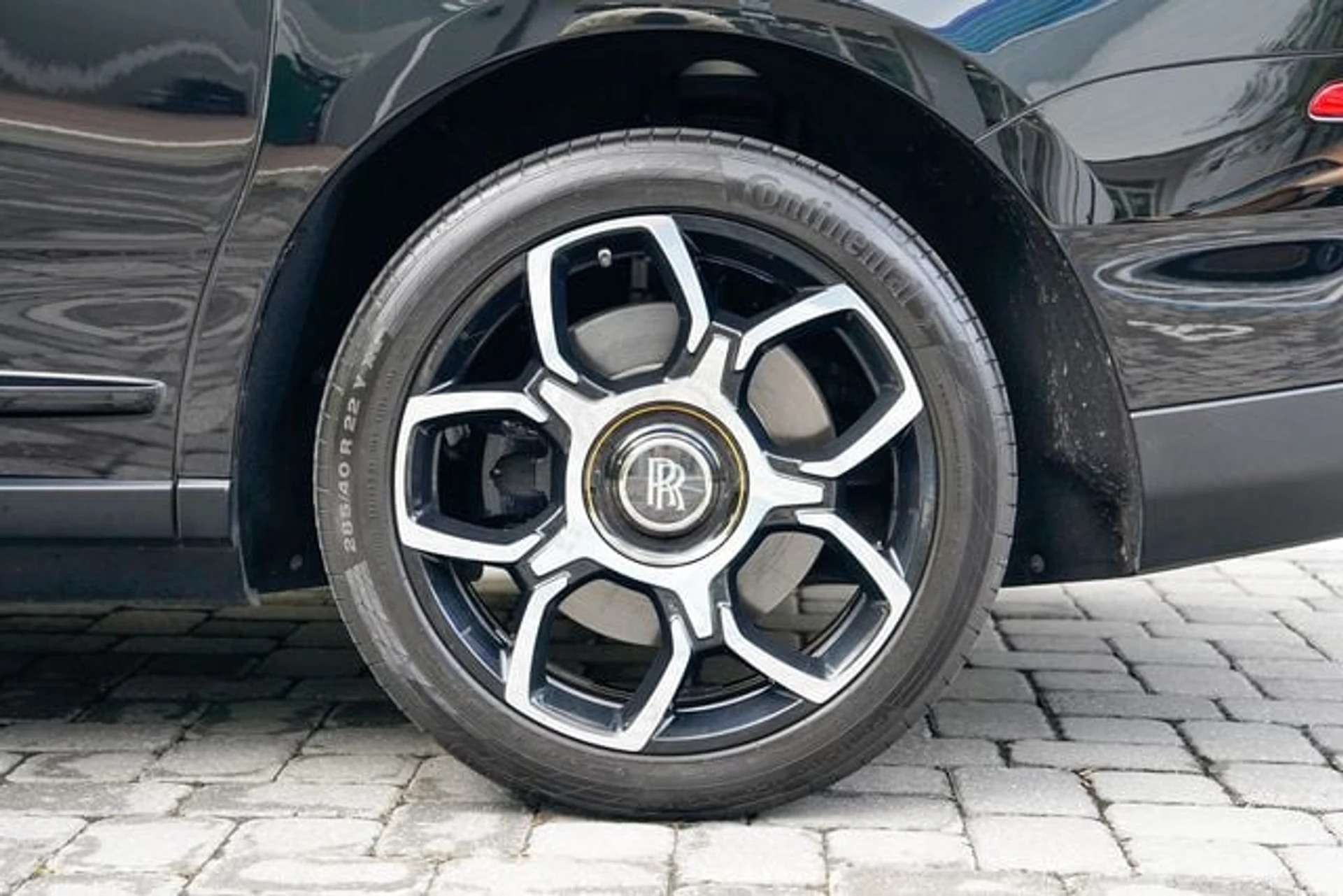 mph014_2824531035_22971405_15_84bdb59310