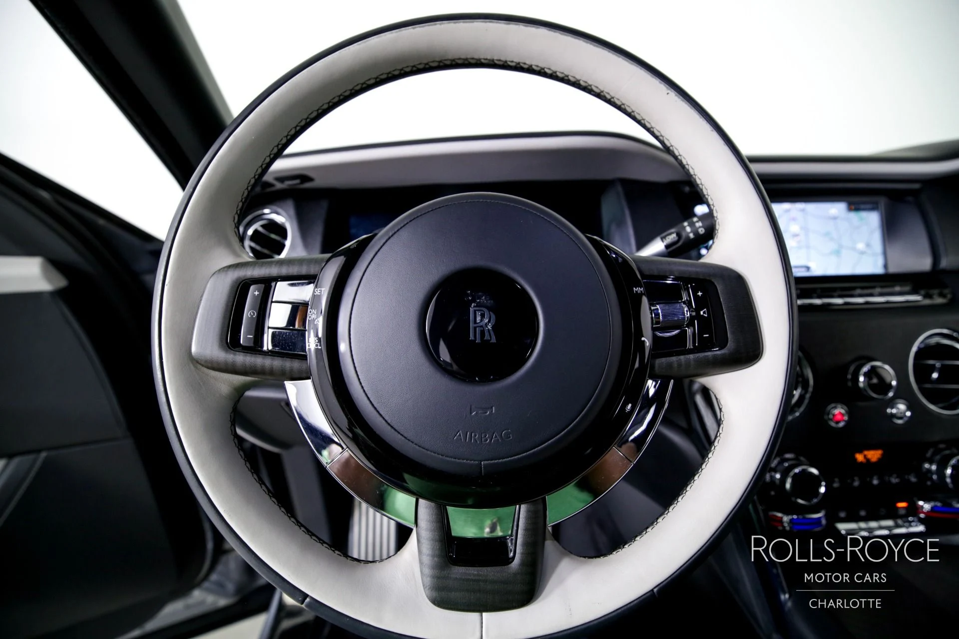 mph014_2830023911_Used_2023_Rolls_Royce_Cullinan_1749155618_0697668868