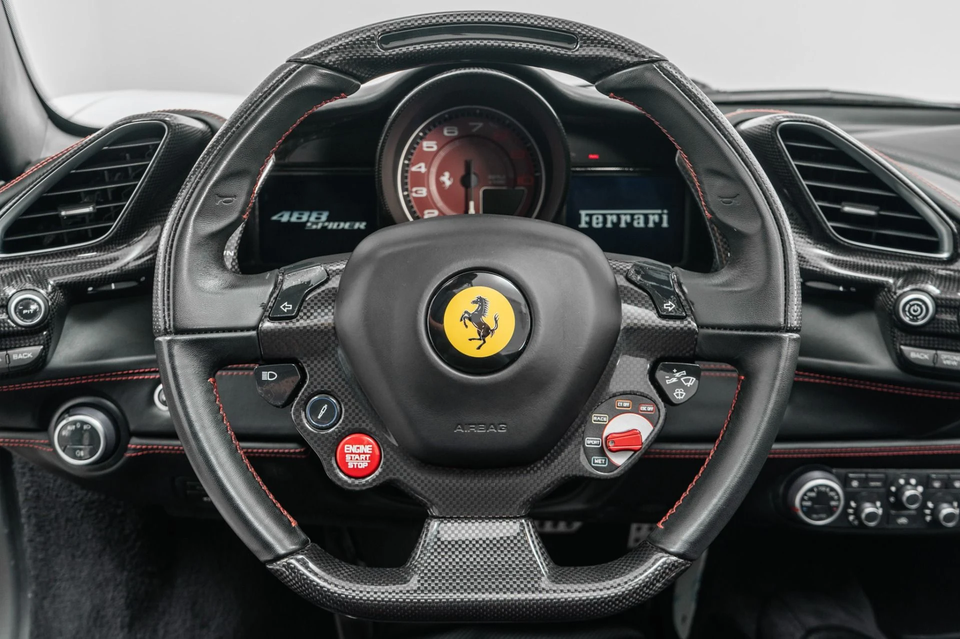 mph014_2832292958_Used_2018_Ferrari_488_Spider_1783615982_3a1a280d51