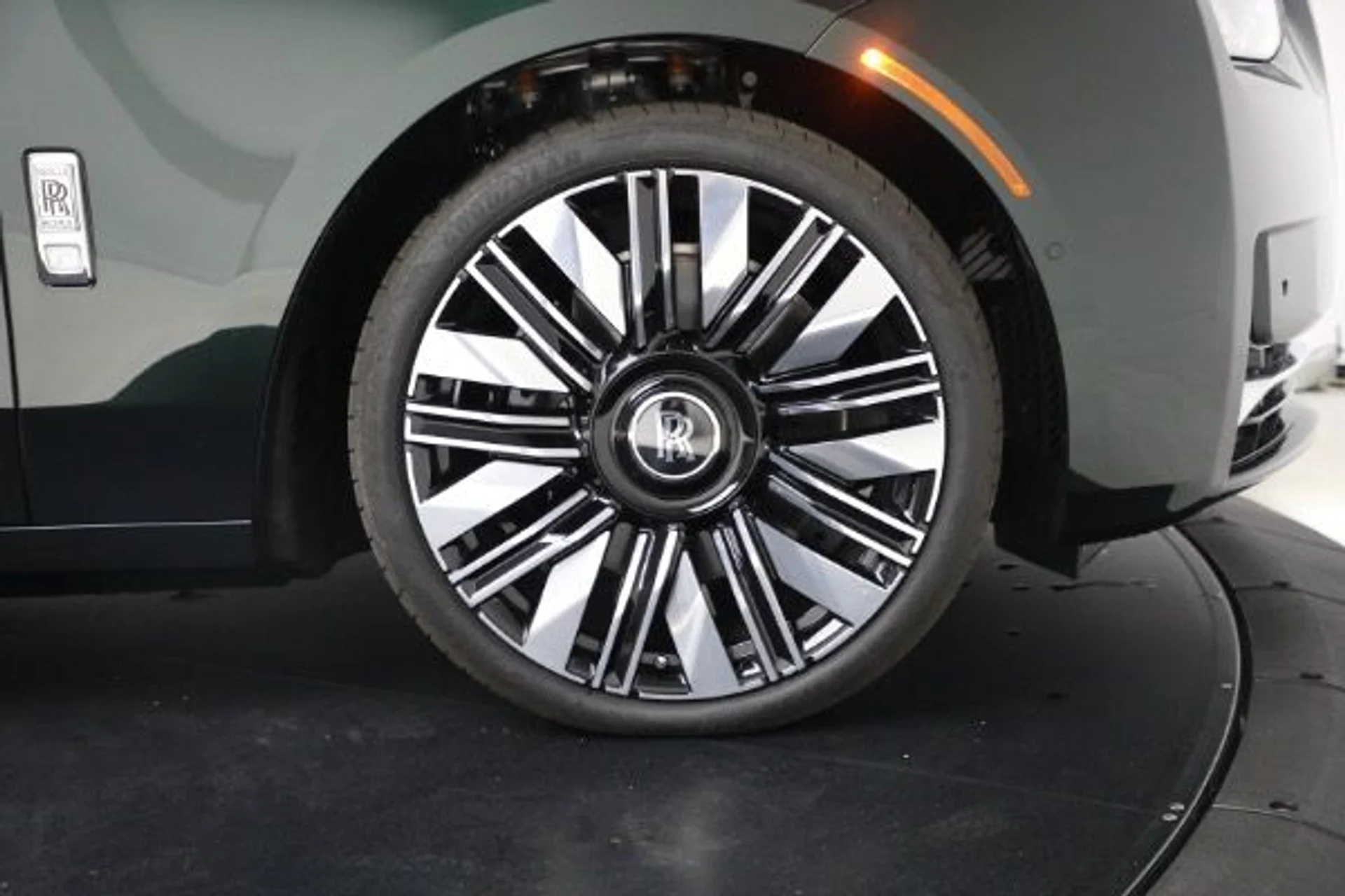 mph014_2838885446_Used_2026_Rolls_Royce_Ghost_59d6d0d4ba