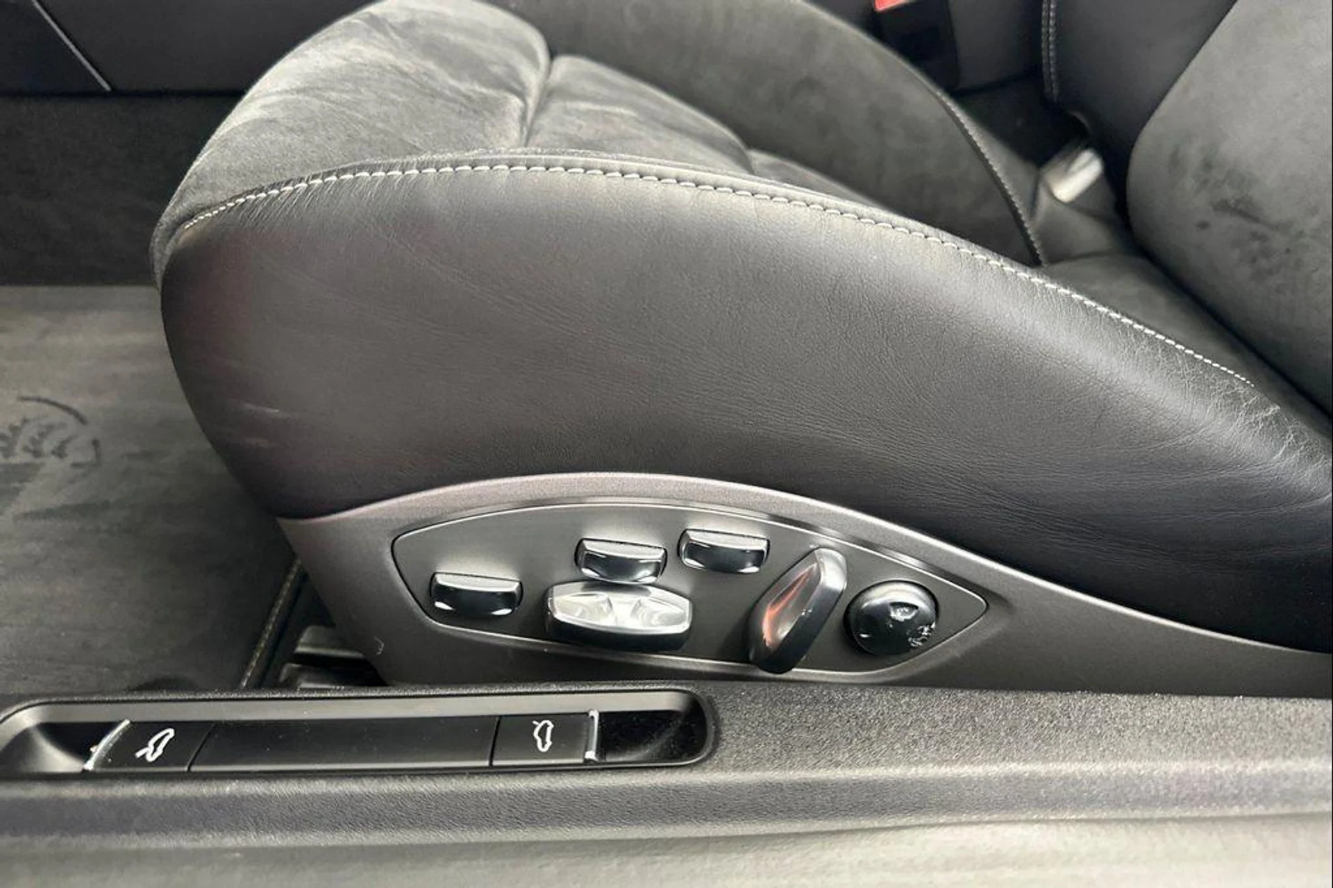 mph014_2839059991_r_H_j_ZF_1_Uaa8_Lr_HV_Kap_Z_Nuweng_Yg_ea86694535