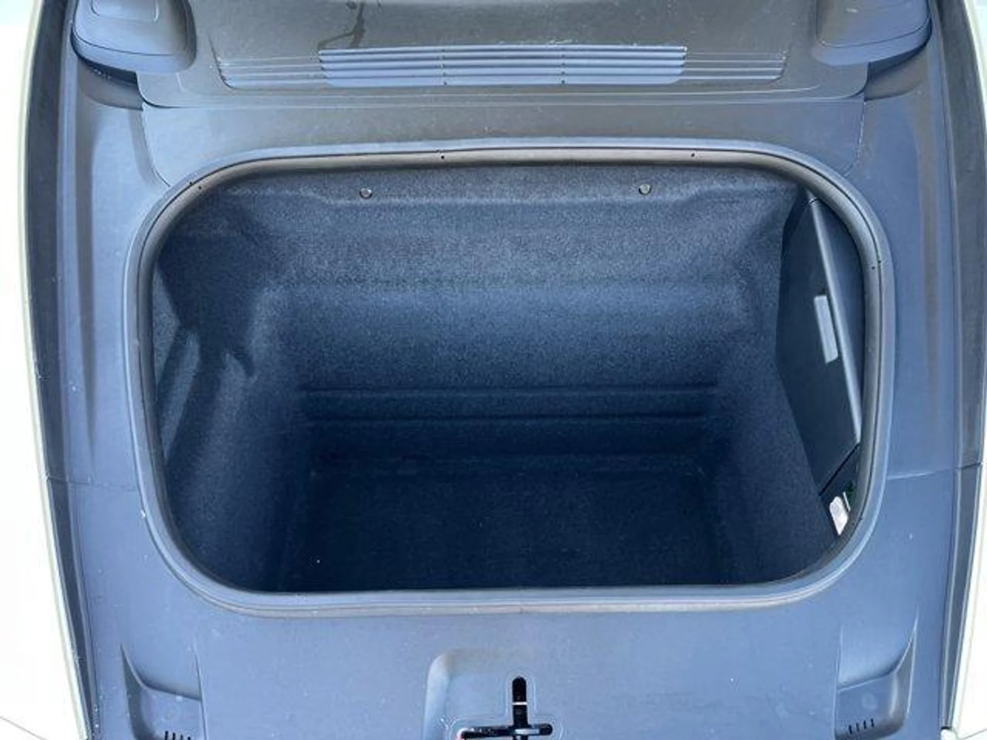 mph014_2840100686_7_J2_Tqocz_RE_7c8gef_XZRZ_Juv_Lr_R4_d8f85d6ab5