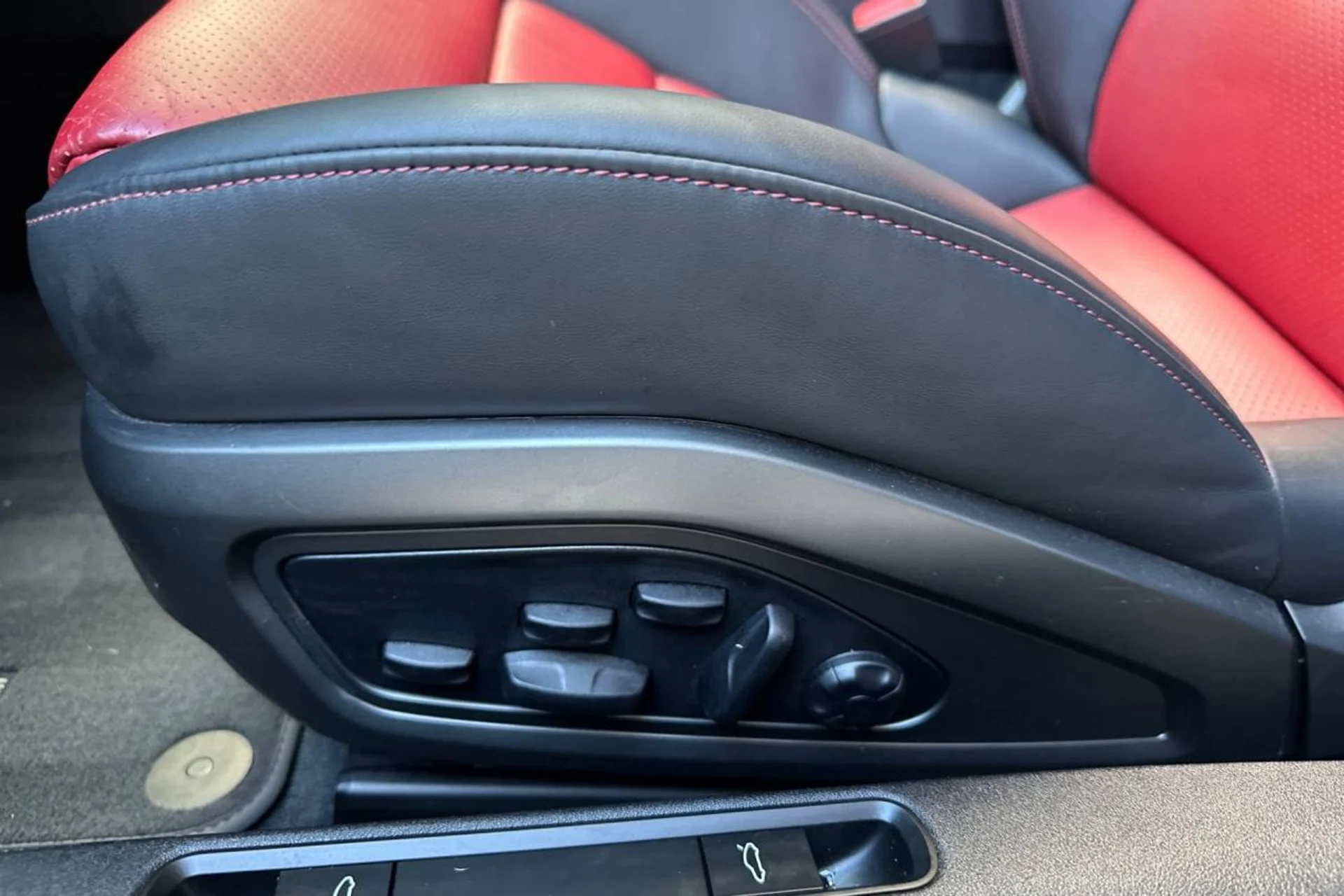 mph014_2842383551_1280_61b5d0dc8d