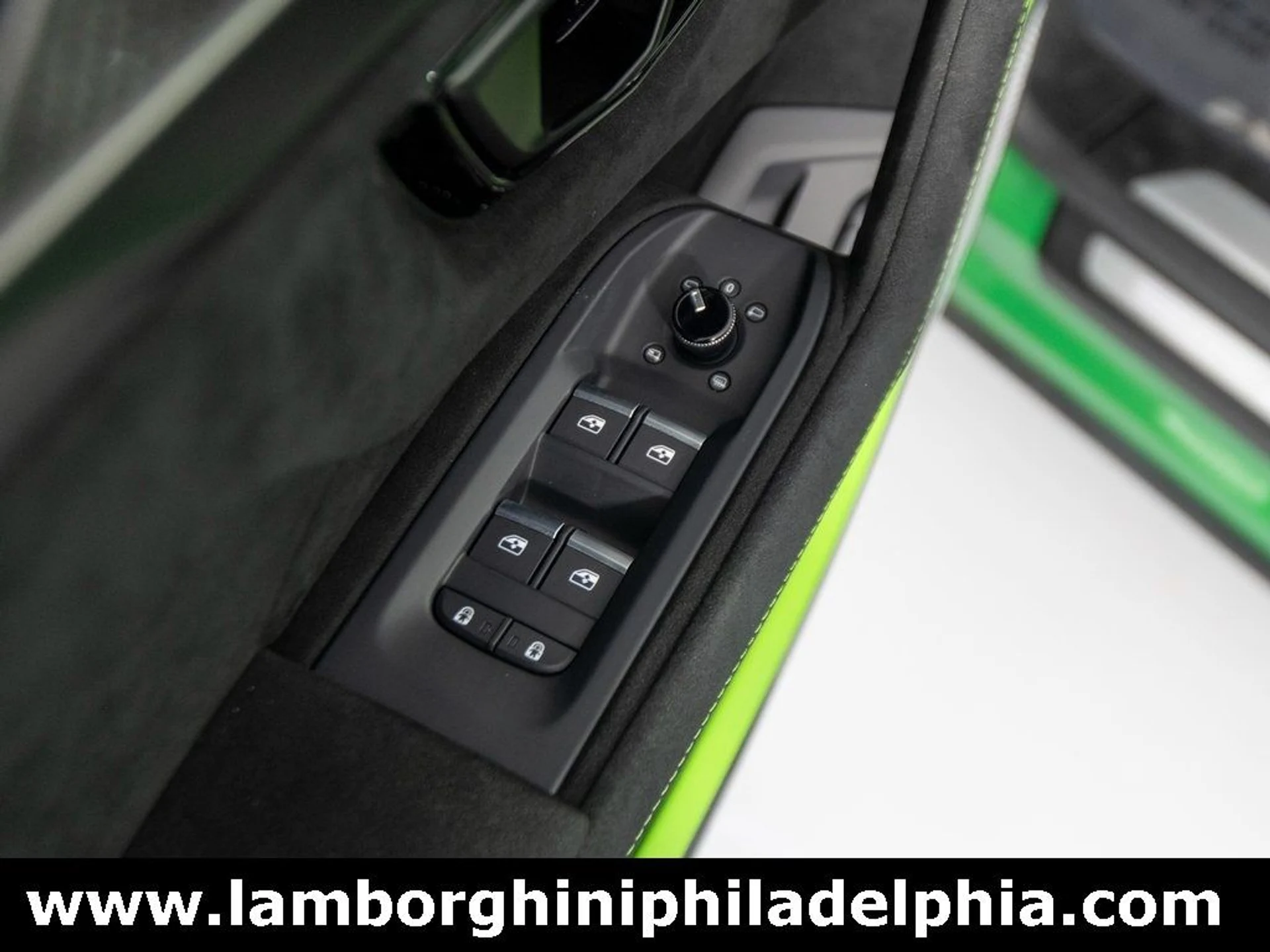 mph014_2847289147_0a0195651a6ebc0cef94d1e59a9be238x_fd7d68e5c7