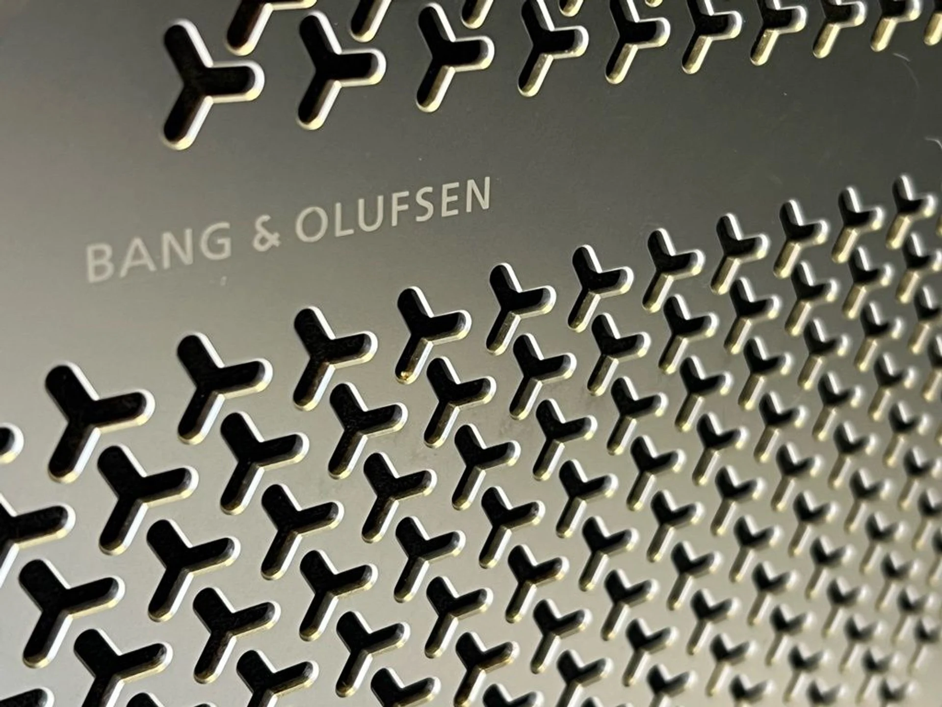 mph014_2849126186_fc053b3b17e2236dca5235c9042beba4x_0762209991