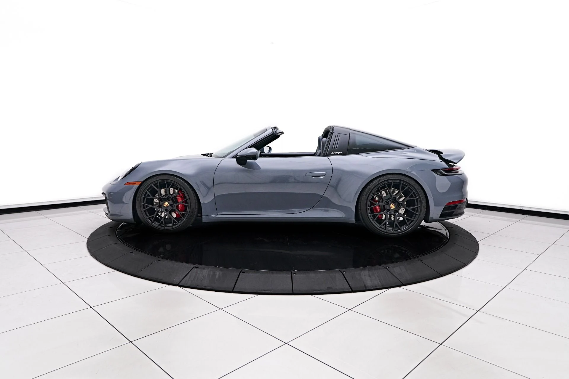 mph014_2858062215_Used_2023_Porsche_911_Targa_4_S_1757702828_faf9497aba