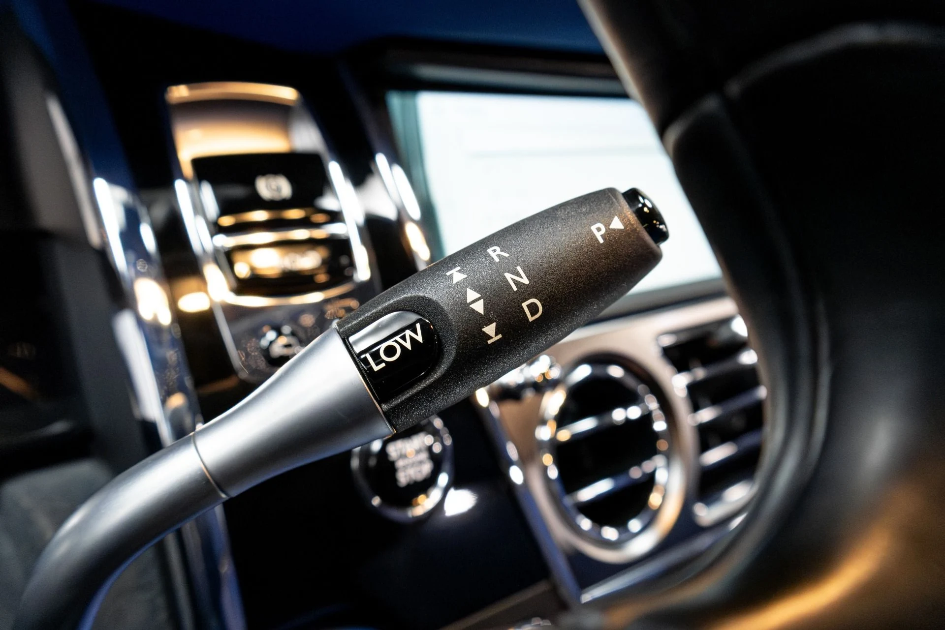 mph014_2862214439_Used_2017_Rolls_Royce_Ghost_Black_Badge_1764012368_bfcee0f606