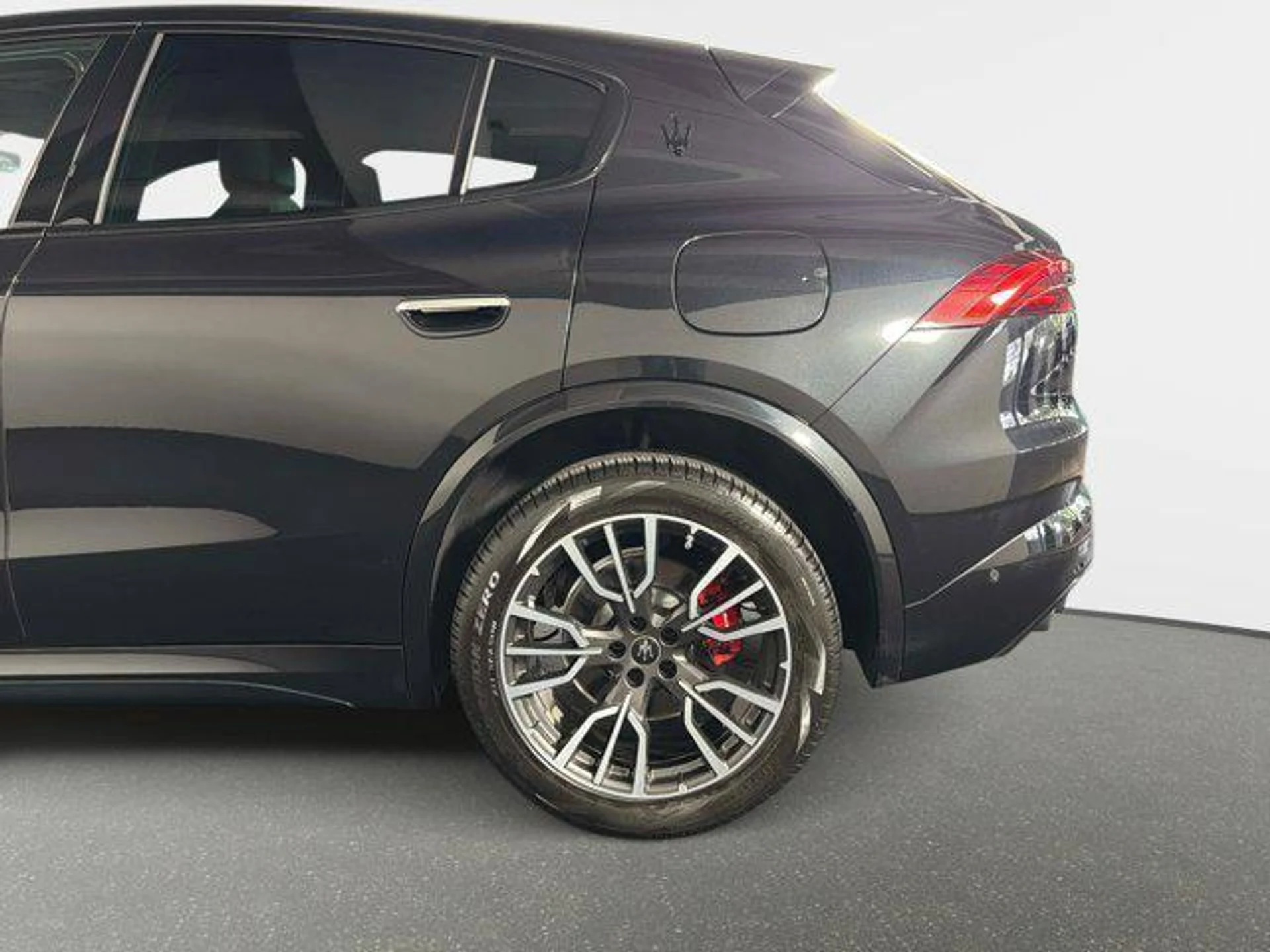 mph014_2862262829_v15_Mw9_J2on9b6_LZ_Tu_Euy_B_Pg_Of3_A_9c57ecd3ae