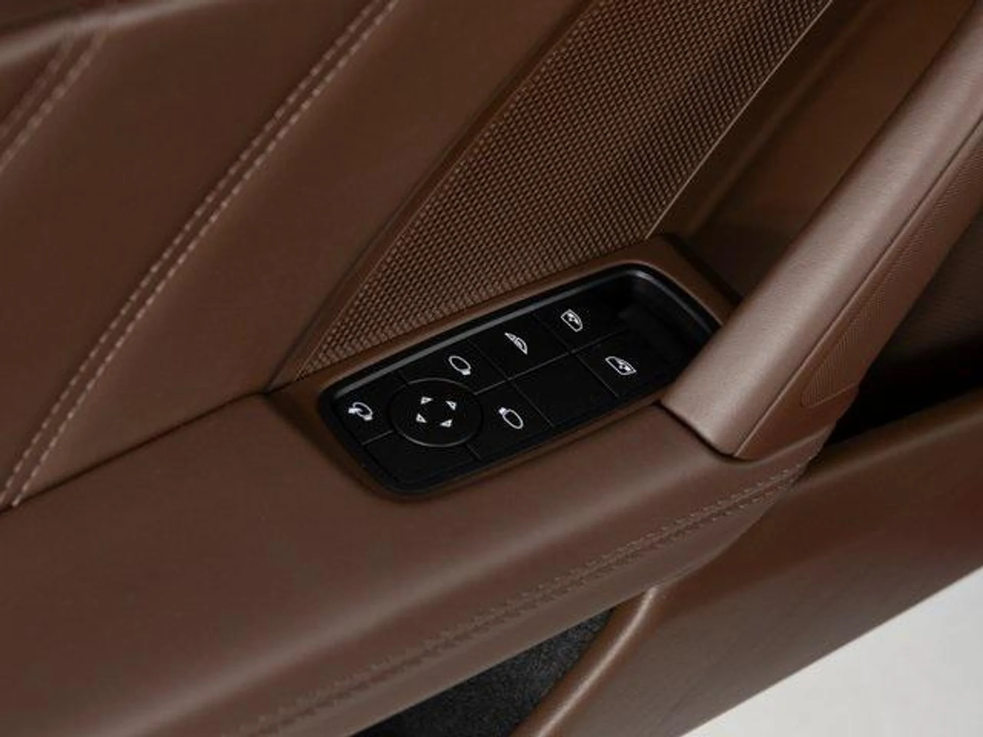 mph014_2864884882_d_Y_Xg7po_T1_Q6uet_Rz_Ln2a_Yd_G_Bt_U_dbaeb0f695